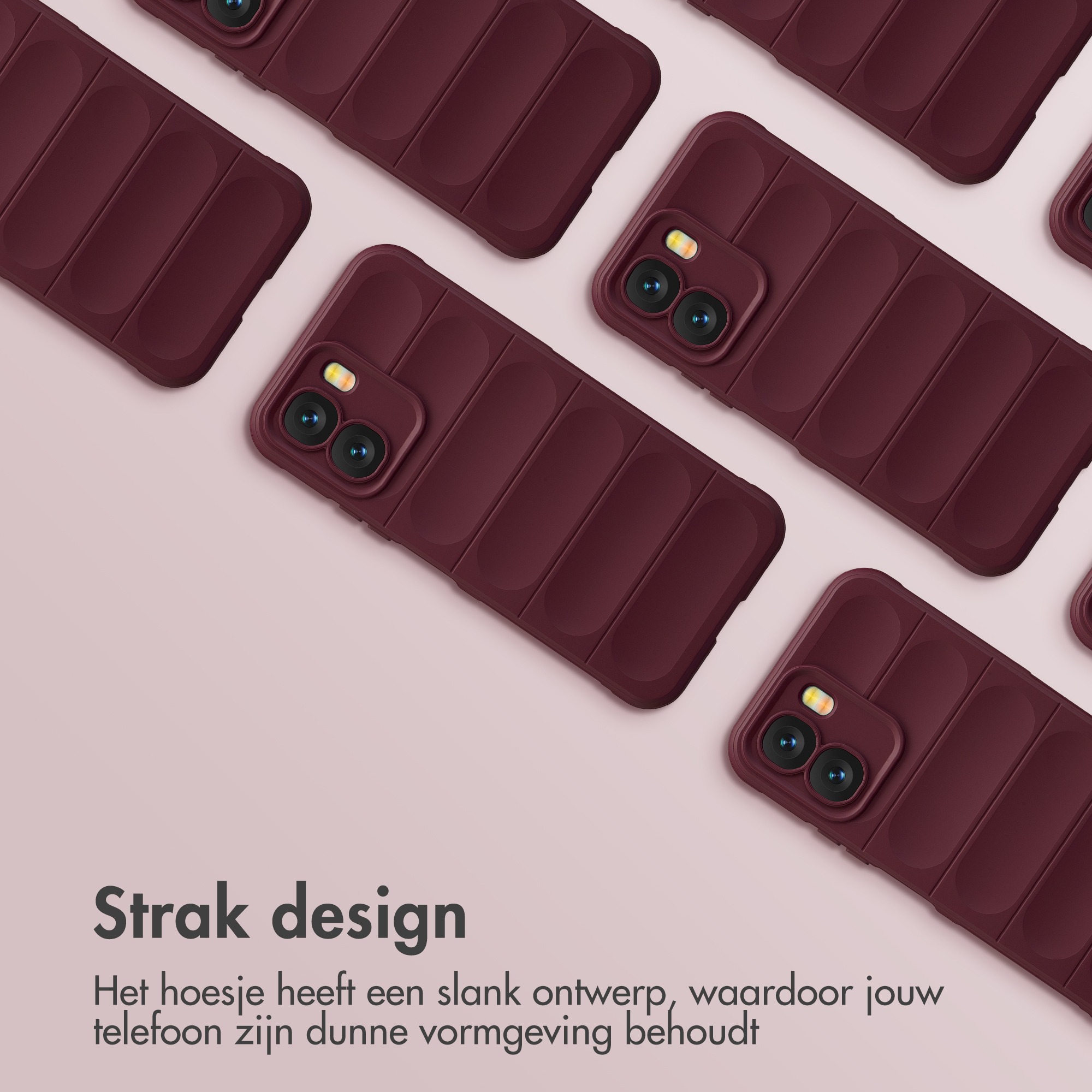 Meerdere bordeauxrode telefoonhoesjes met ribbelpatroon op roze achtergrond.