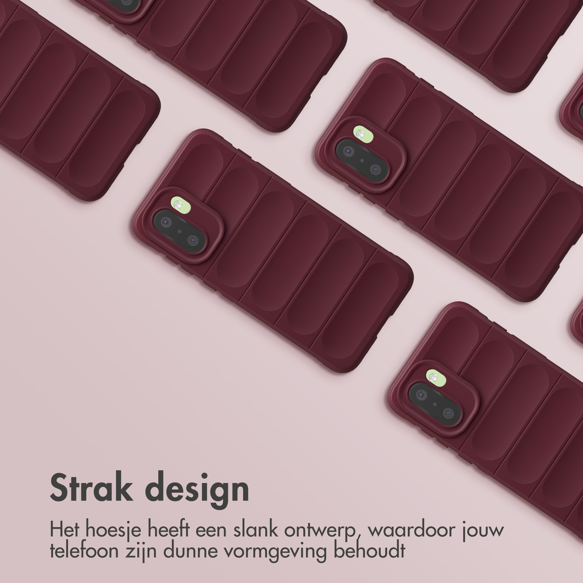 Meerdere bordeauxrode telefoonhoesjes met ribbelpatroon.