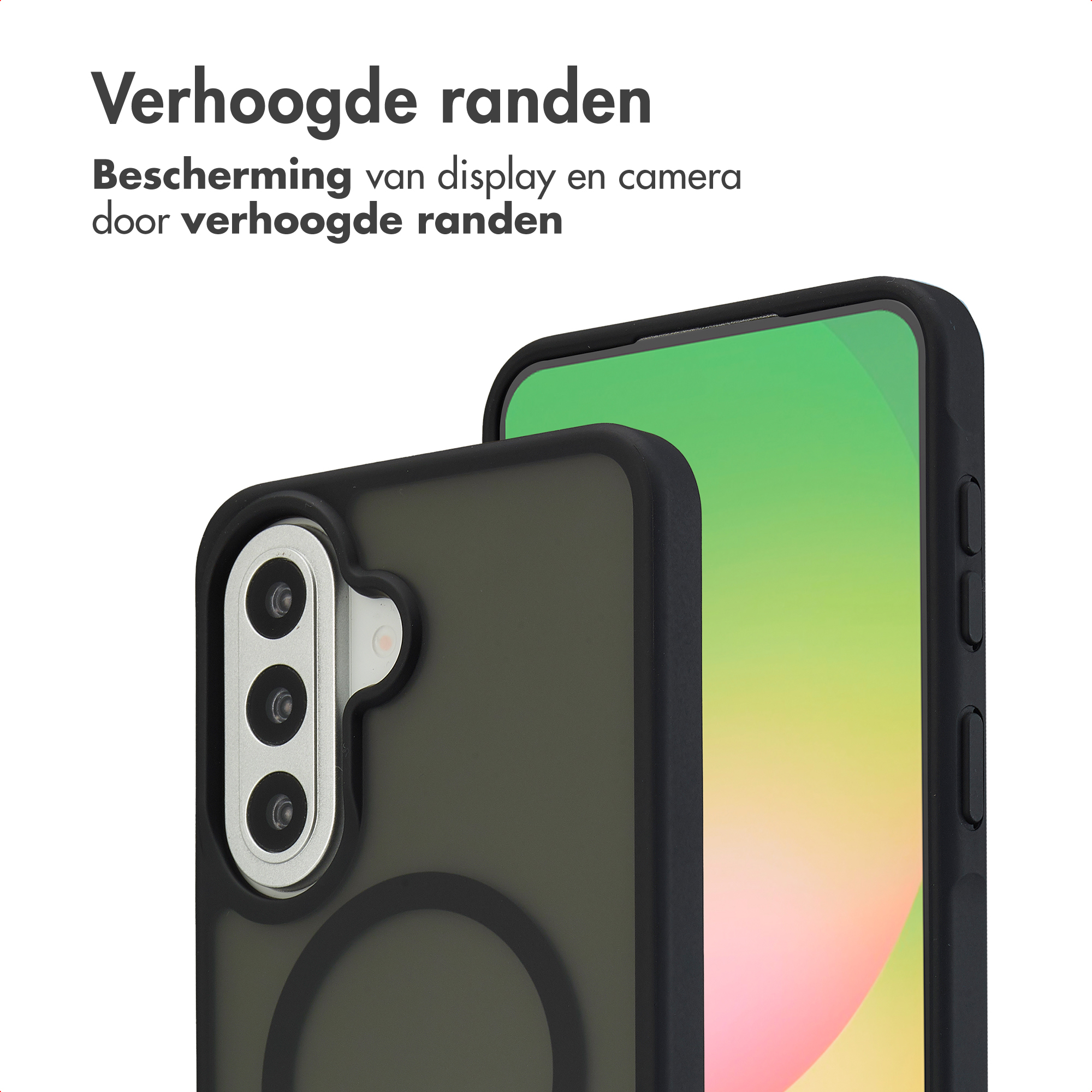 Een zwarte telefoonhoes met verhoogde randen beschermt de camera.