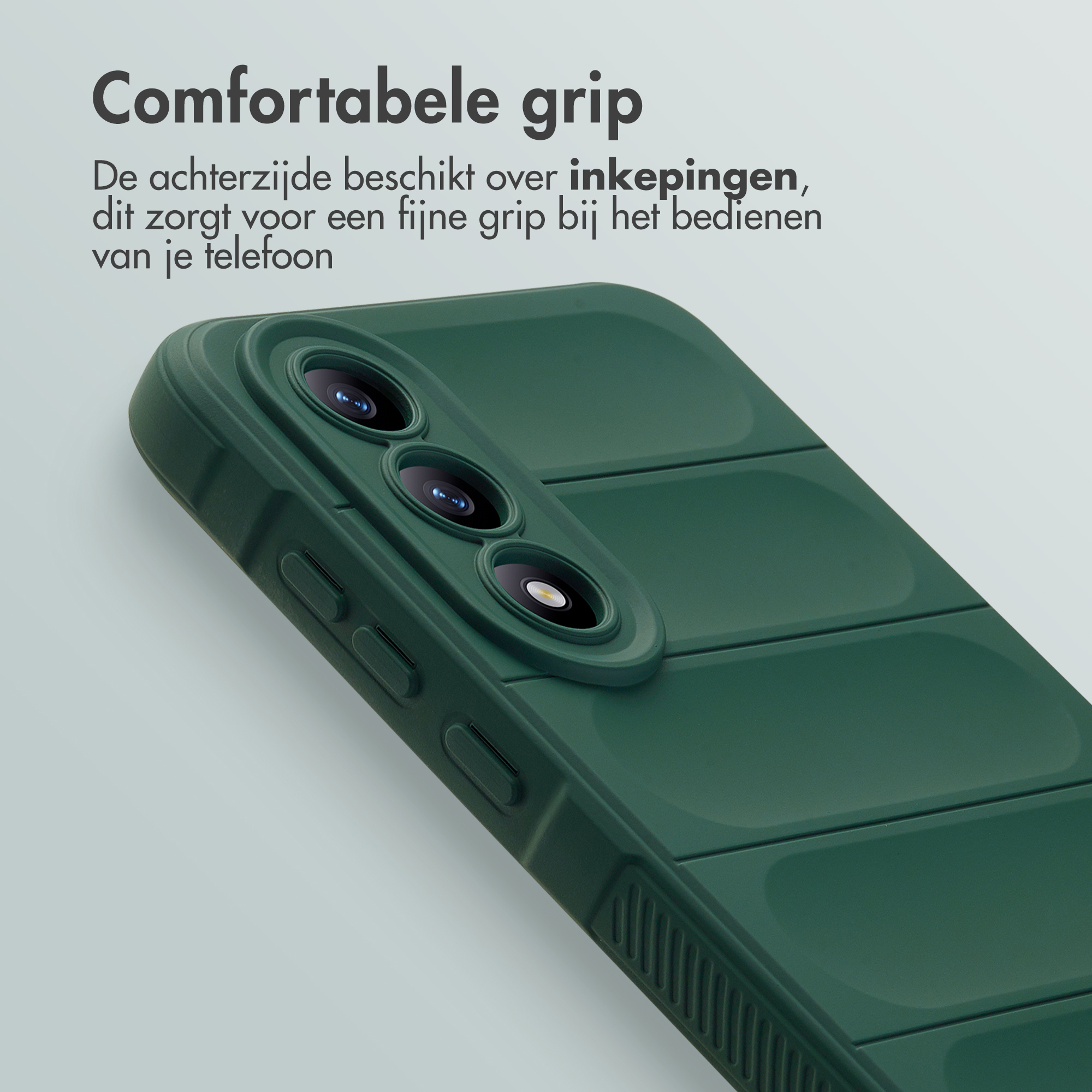 Donkergroene telefoonhoes met drie cameralenzen en groeven voor grip.