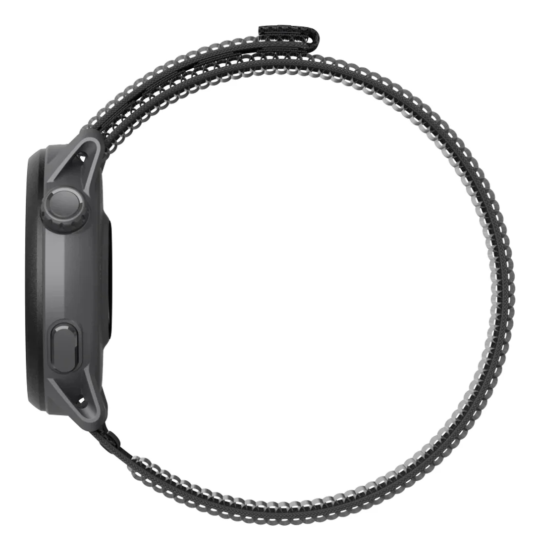 Smartwatch grigio con cinturino nero in tessuto e perline metalliche.