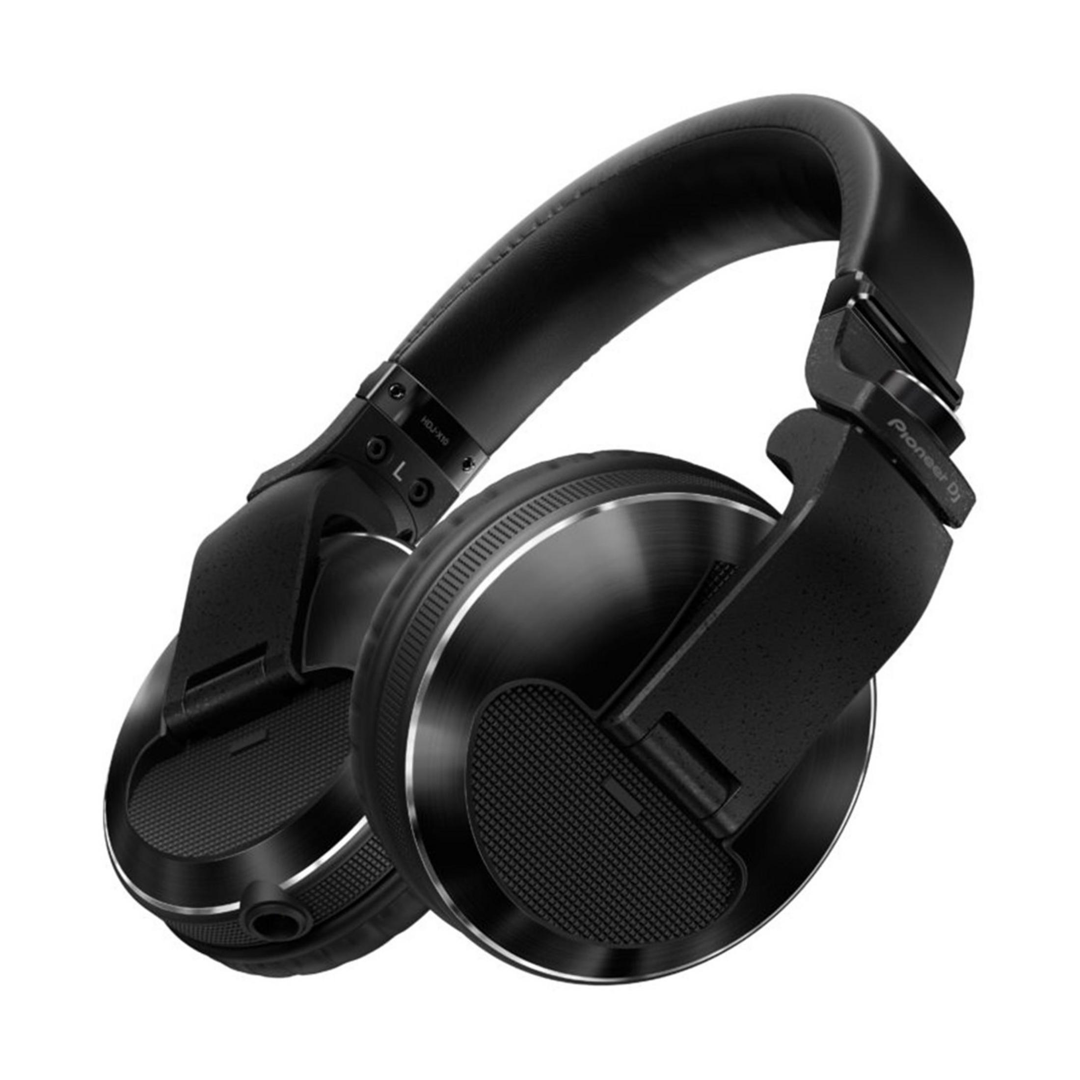 Auriculares DJ negros con detalles plateados, presentados sobre fondo blanco.