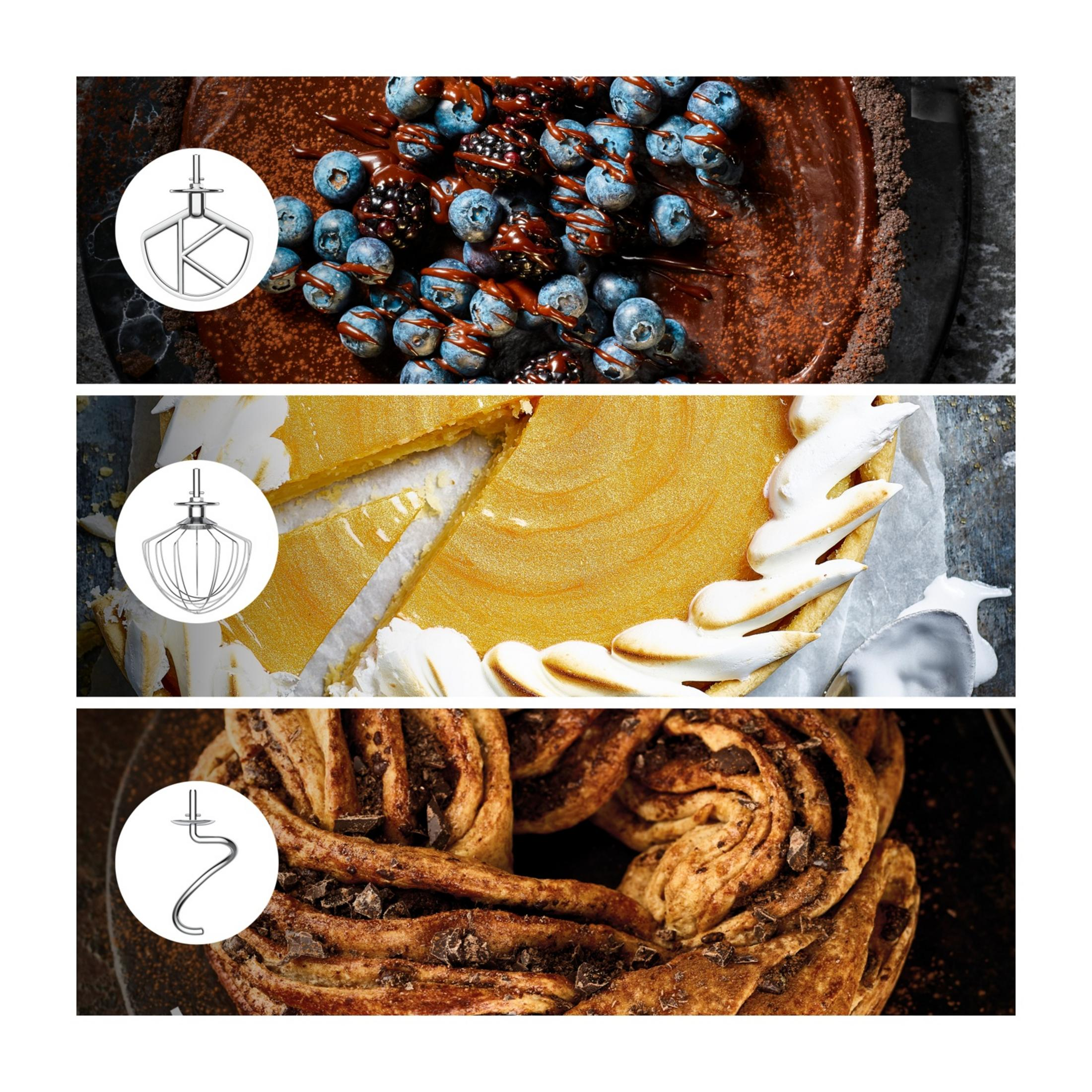 Üç tatlı: Böğürtlenli çikolatalı pasta, merengli limonlu tart, tarçınlı rulo.