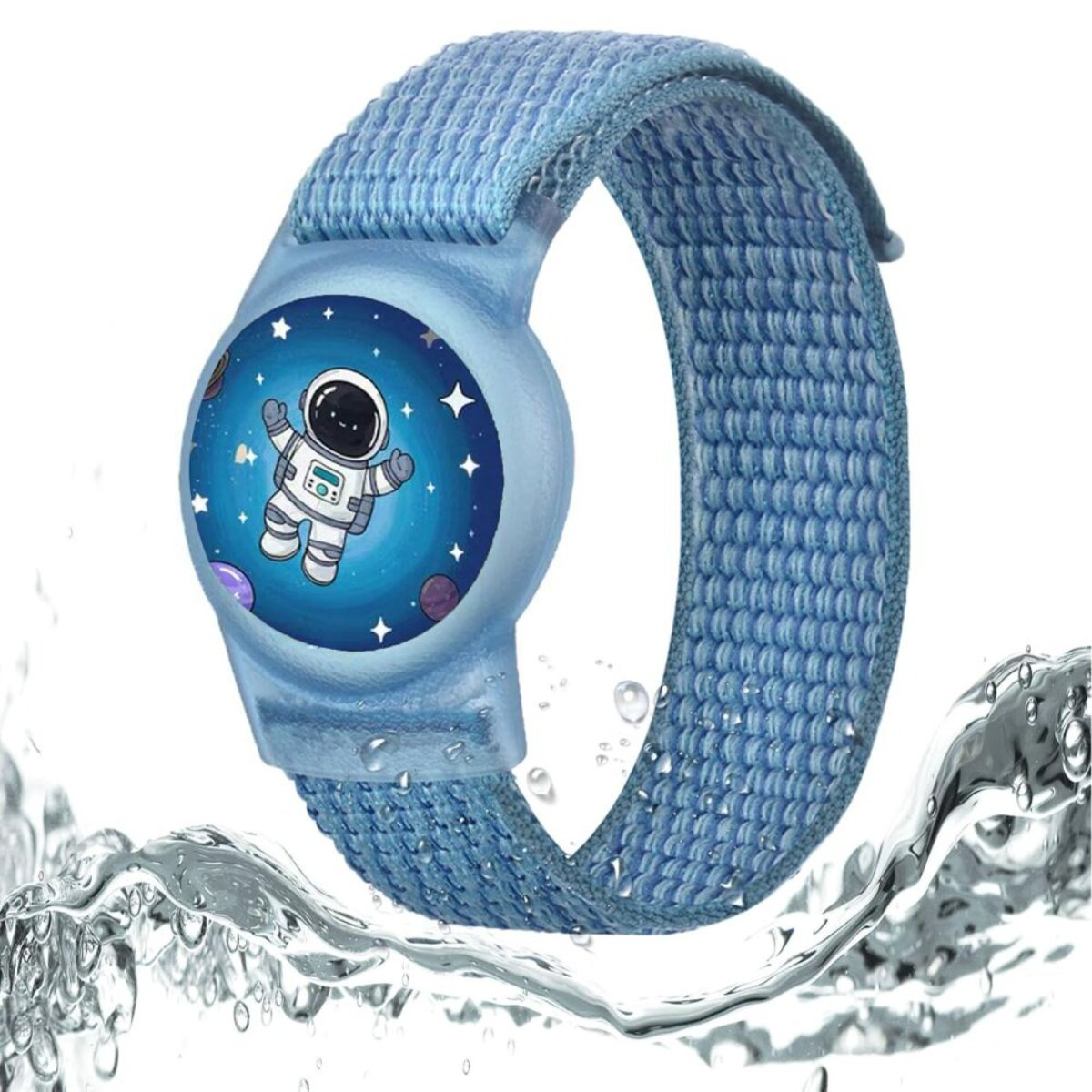 Ein blaues Armband mit einem Astronauten-Motiv, umgeben von Sternen und Planeten.