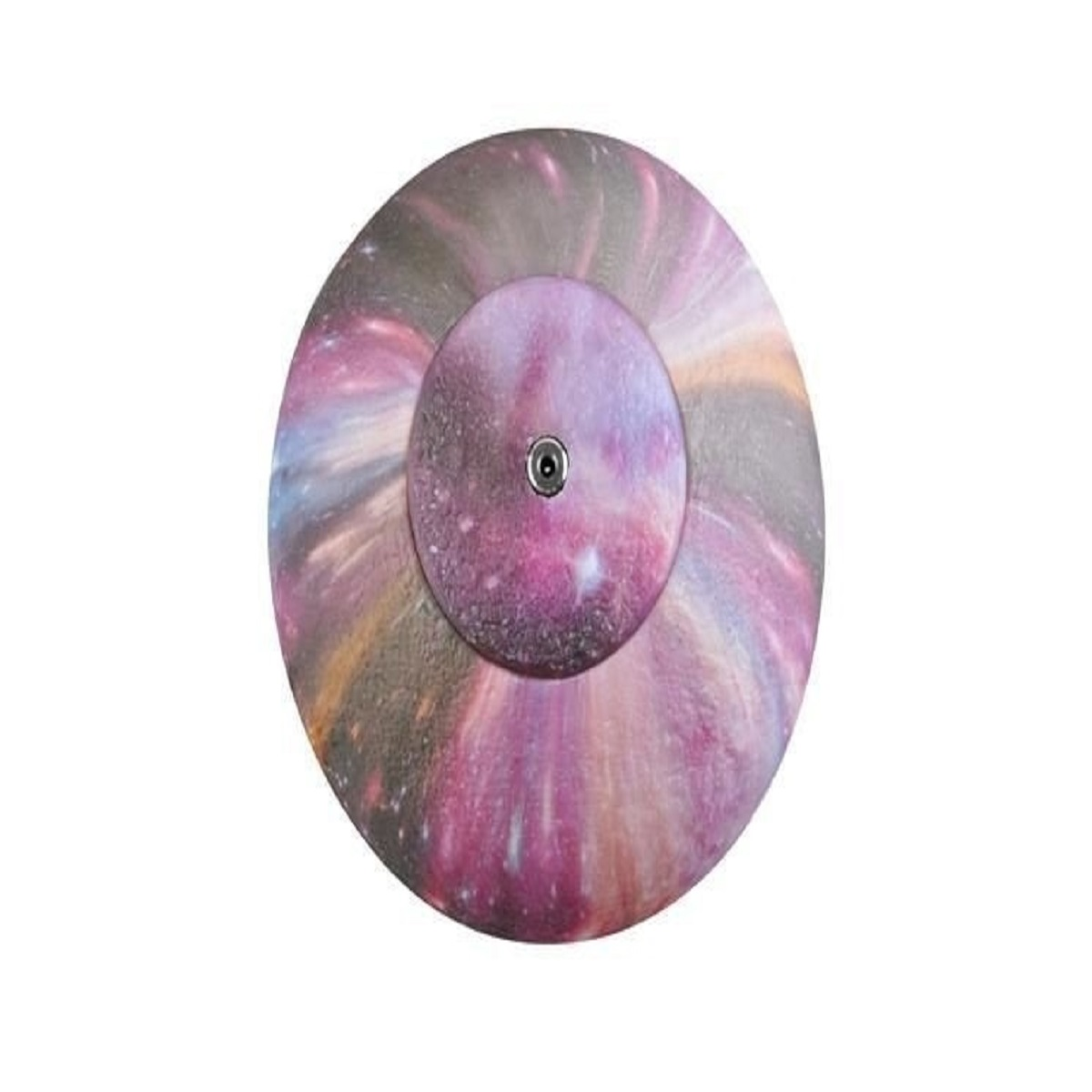 Objeto redondo con diseño espacial, tonos morados y rosas.