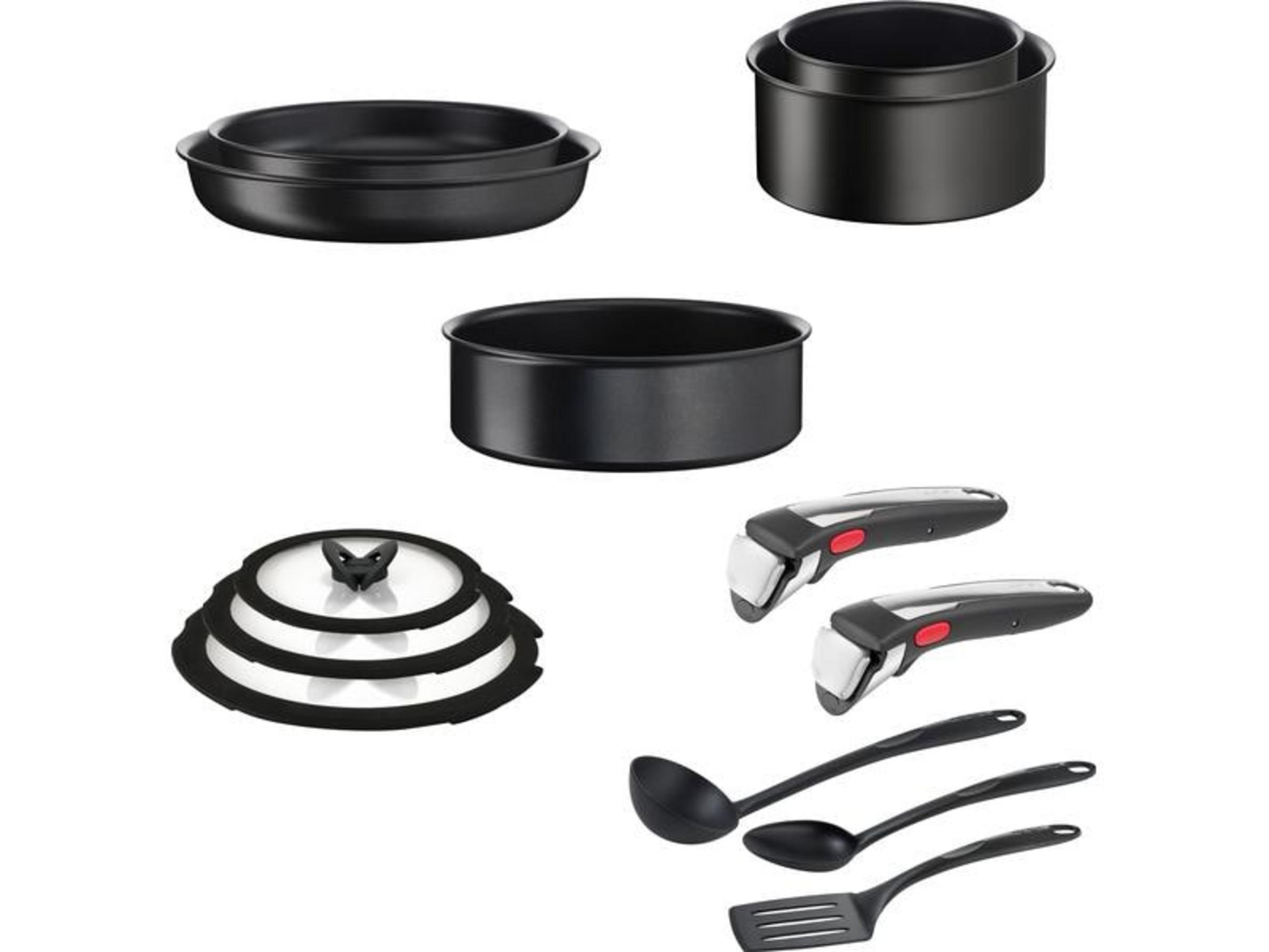 Ensemble d'ustensiles de cuisine noirs : poêles, casseroles, couvercle en verre, poignées amovibles et ustensiles.