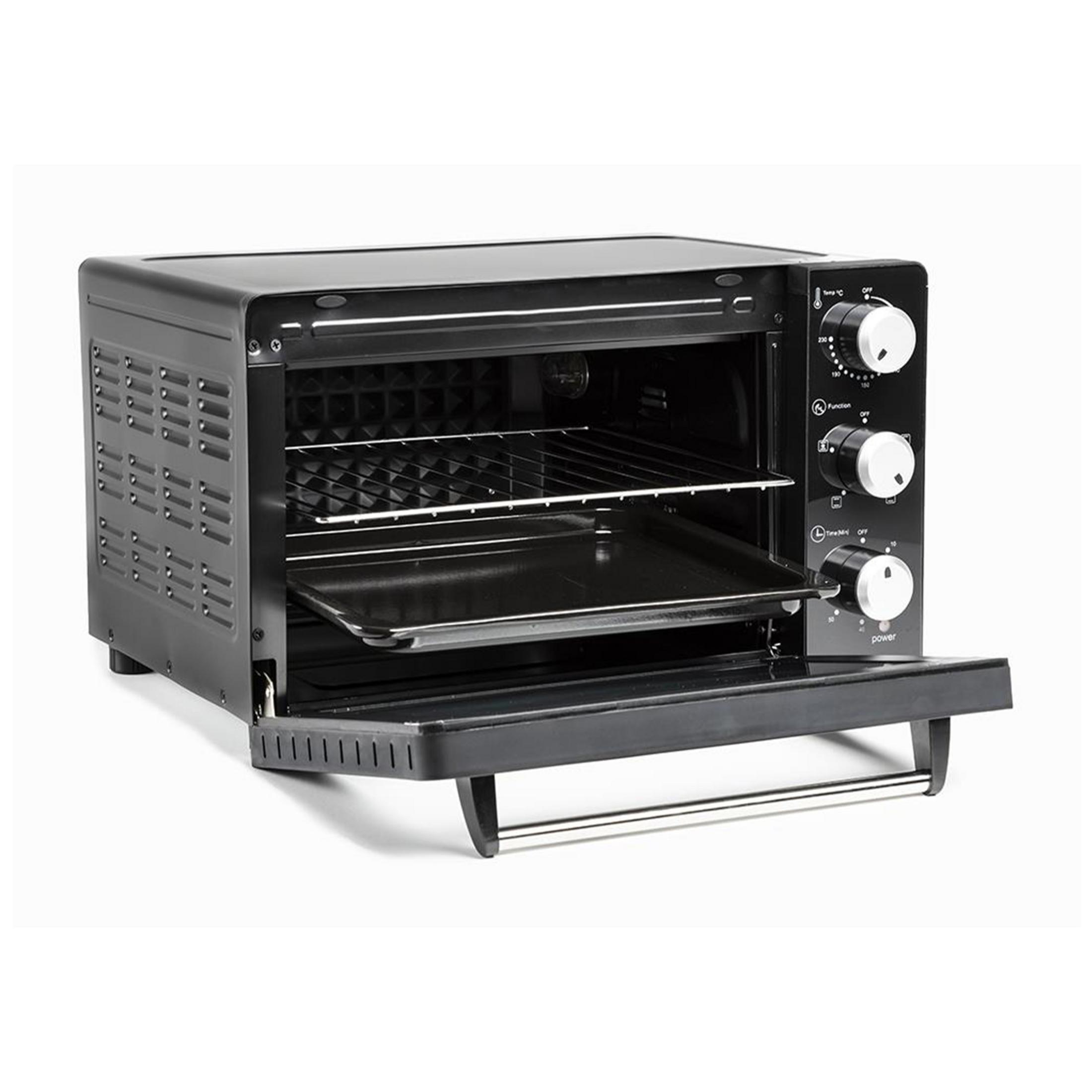 Czarny piekarnik stołowy z otwartymi drzwiami, rusztem i blachą.