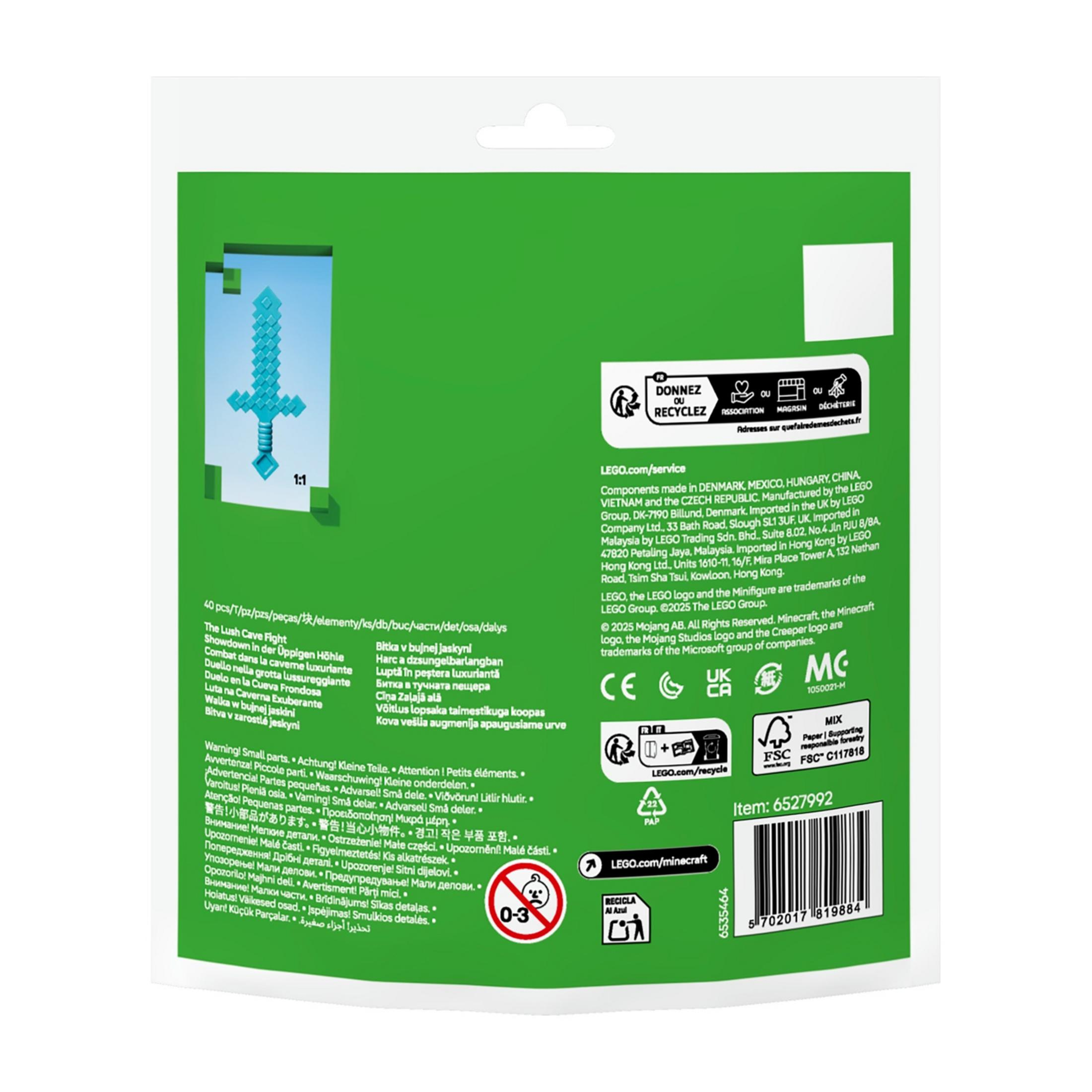 Opakowanie LEGO z niebieskim mieczem Minecraft i tekstem.