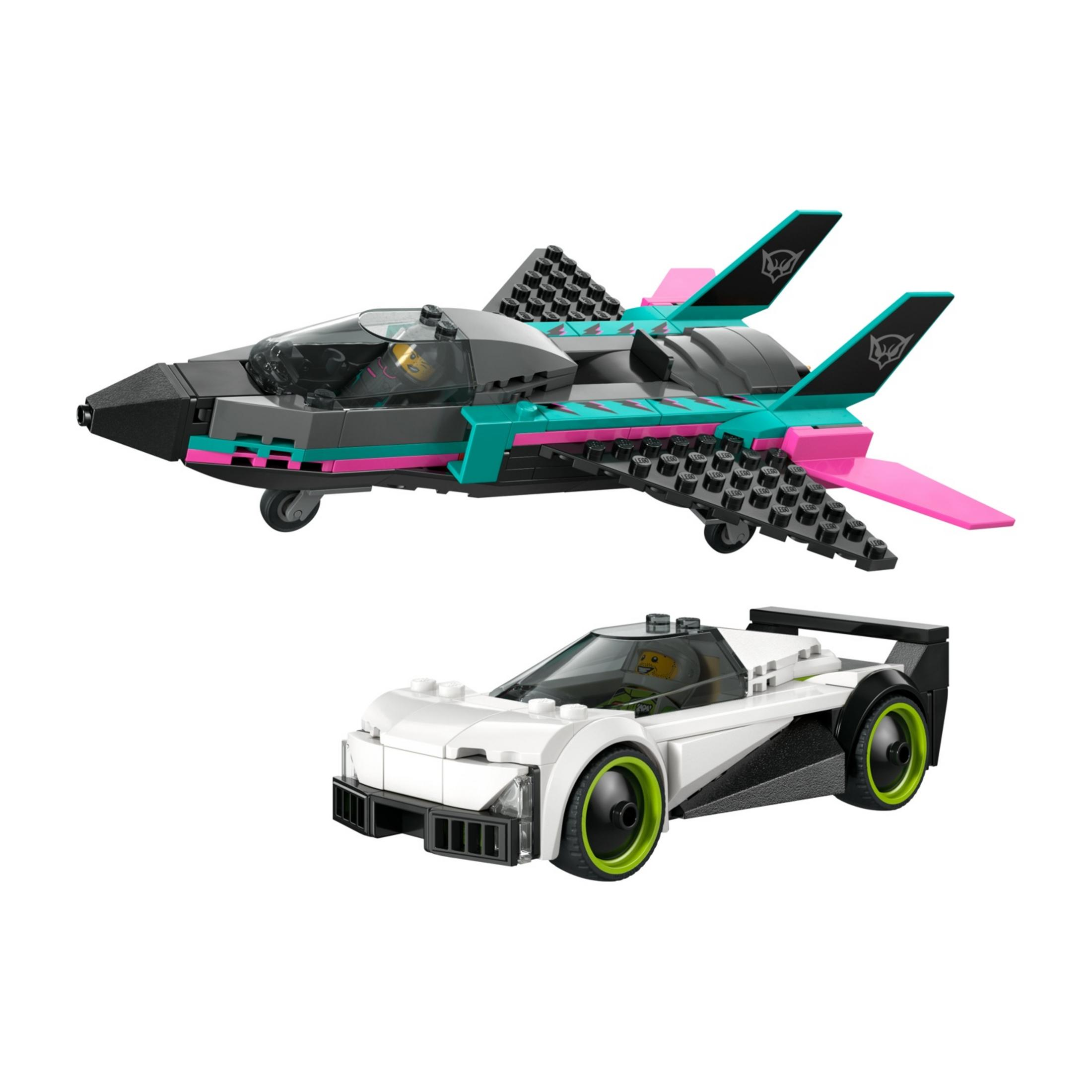 Un jet negro y un coche de carreras blanco con llantas verdes.