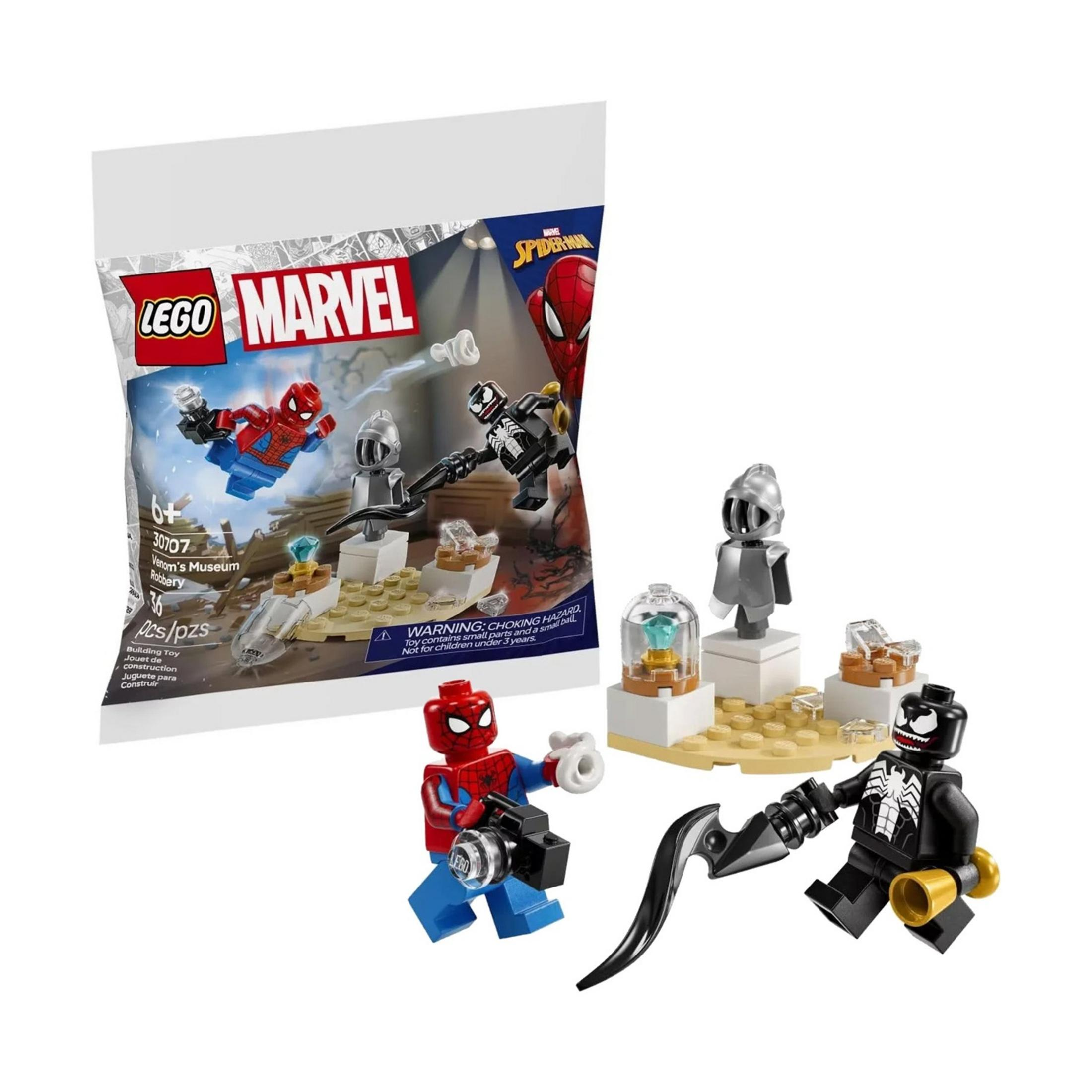 Spider-Man ve Venom'un Lego figürleri, elmaslarla dolu bir müze sahnesinde.