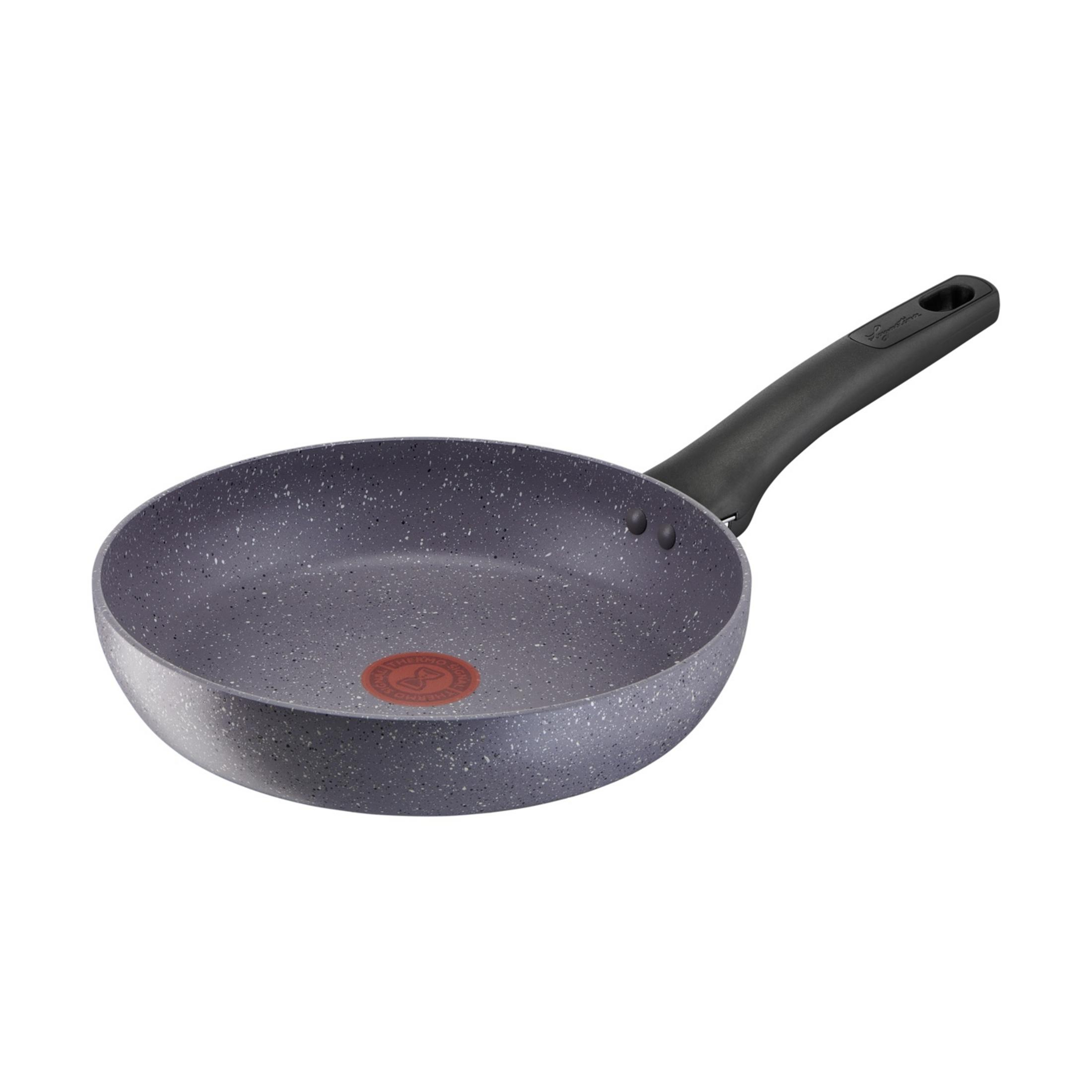 Sartén gris moteada con mango negro.