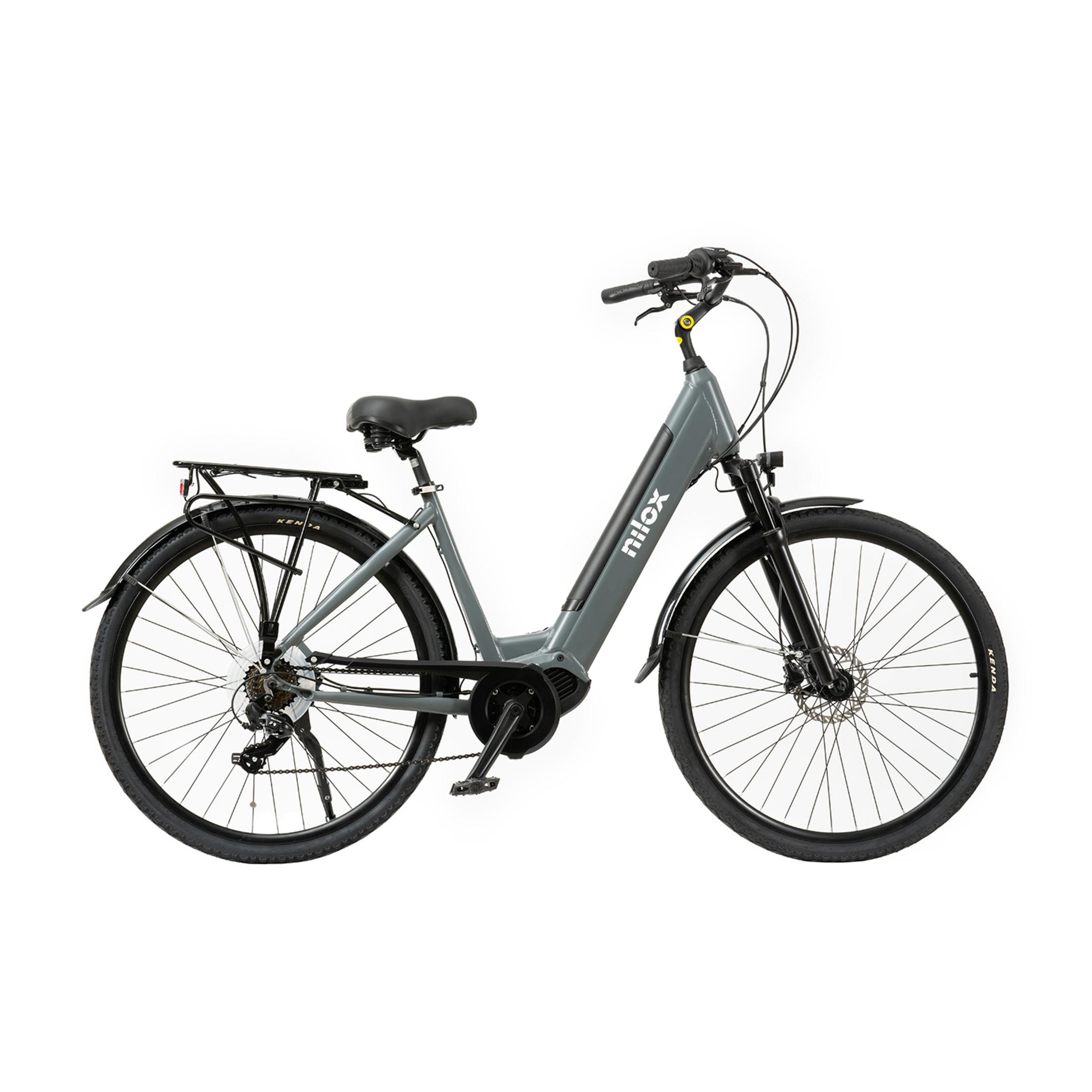Bici elettrica Nilox grigia con portapacchi e freni a disco, su sfondo bianco.