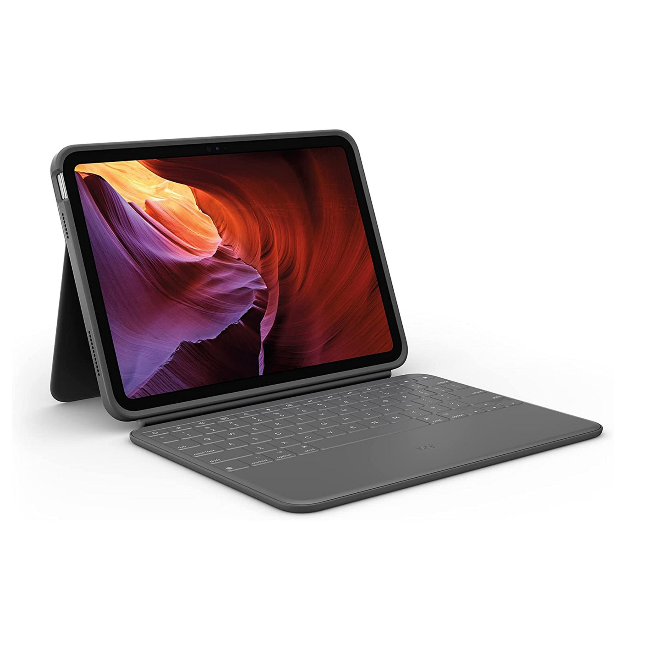 Un tablet con custodia tastiera, mostrato su sfondo bianco.