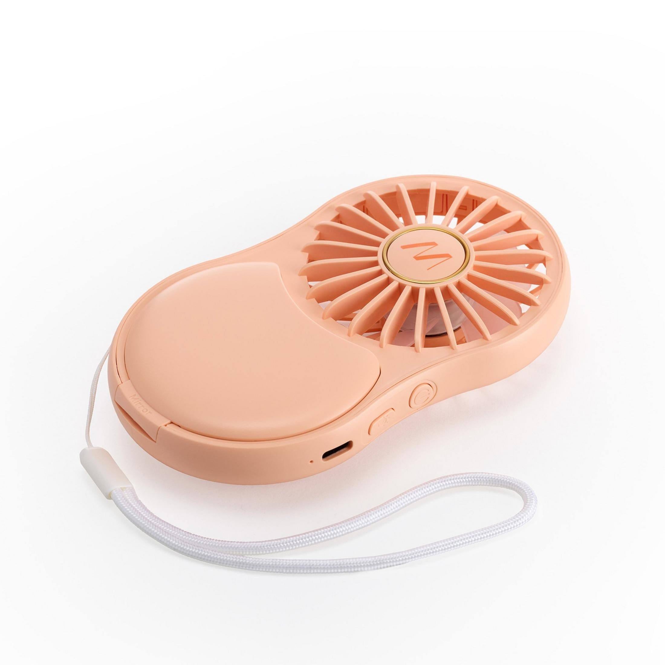 Un ventilatore portatile color pesca con logo M e cinturino bianco.