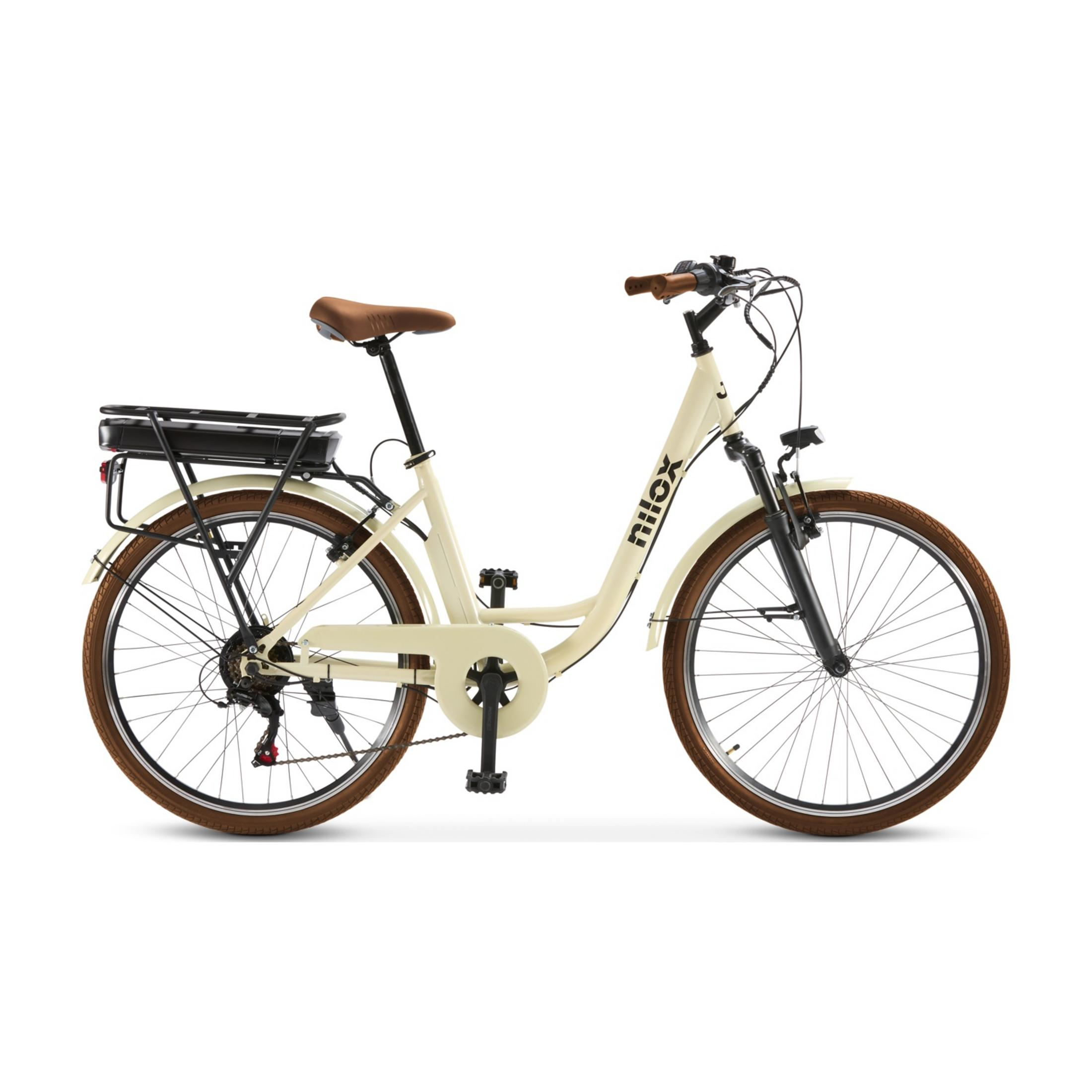 Kremowy rower elektryczny z brązowym siodełkiem i uchwytami, bagażnikiem i brązowymi oponami.