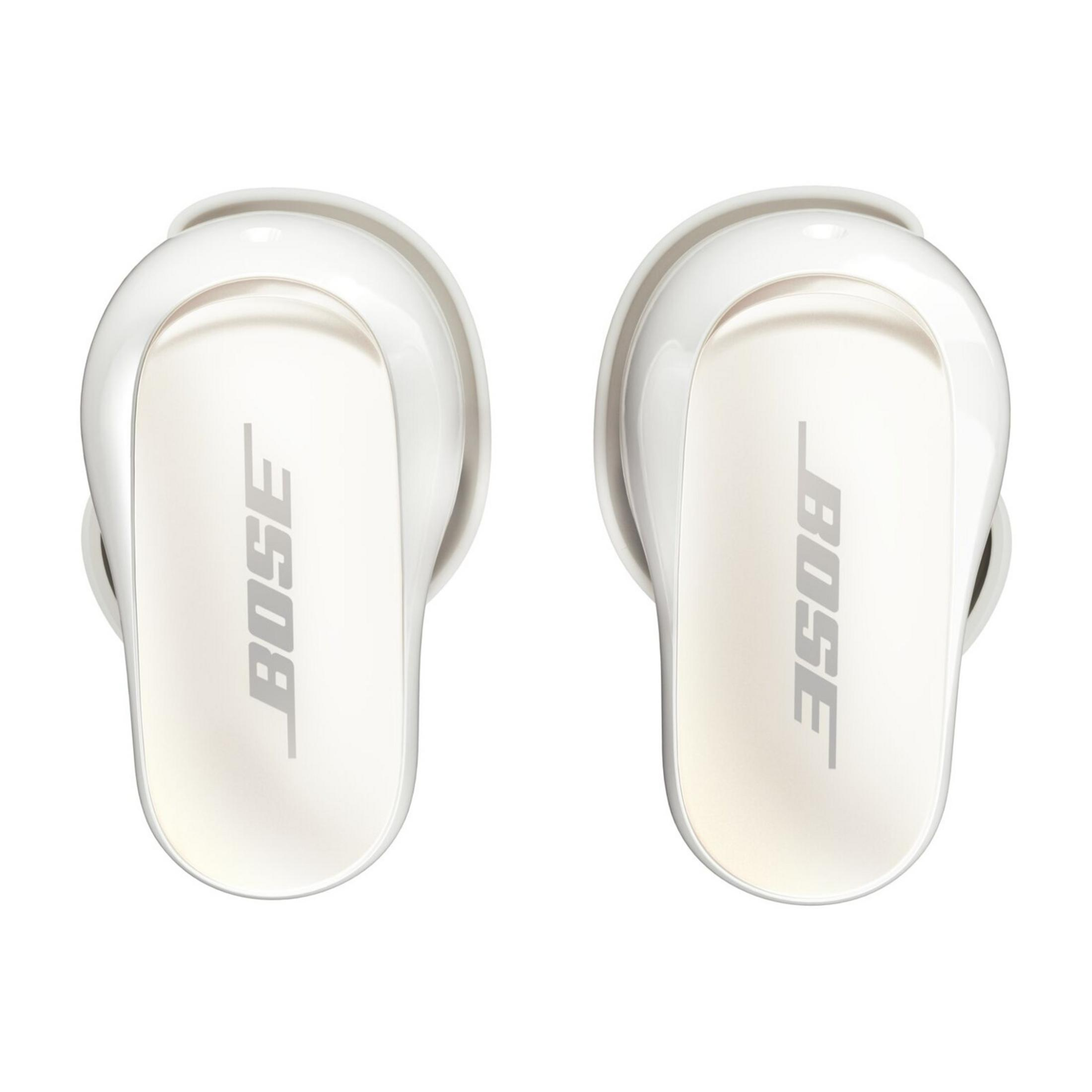 Dwa białe słuchawki Bose z logo Bose na białym tle.