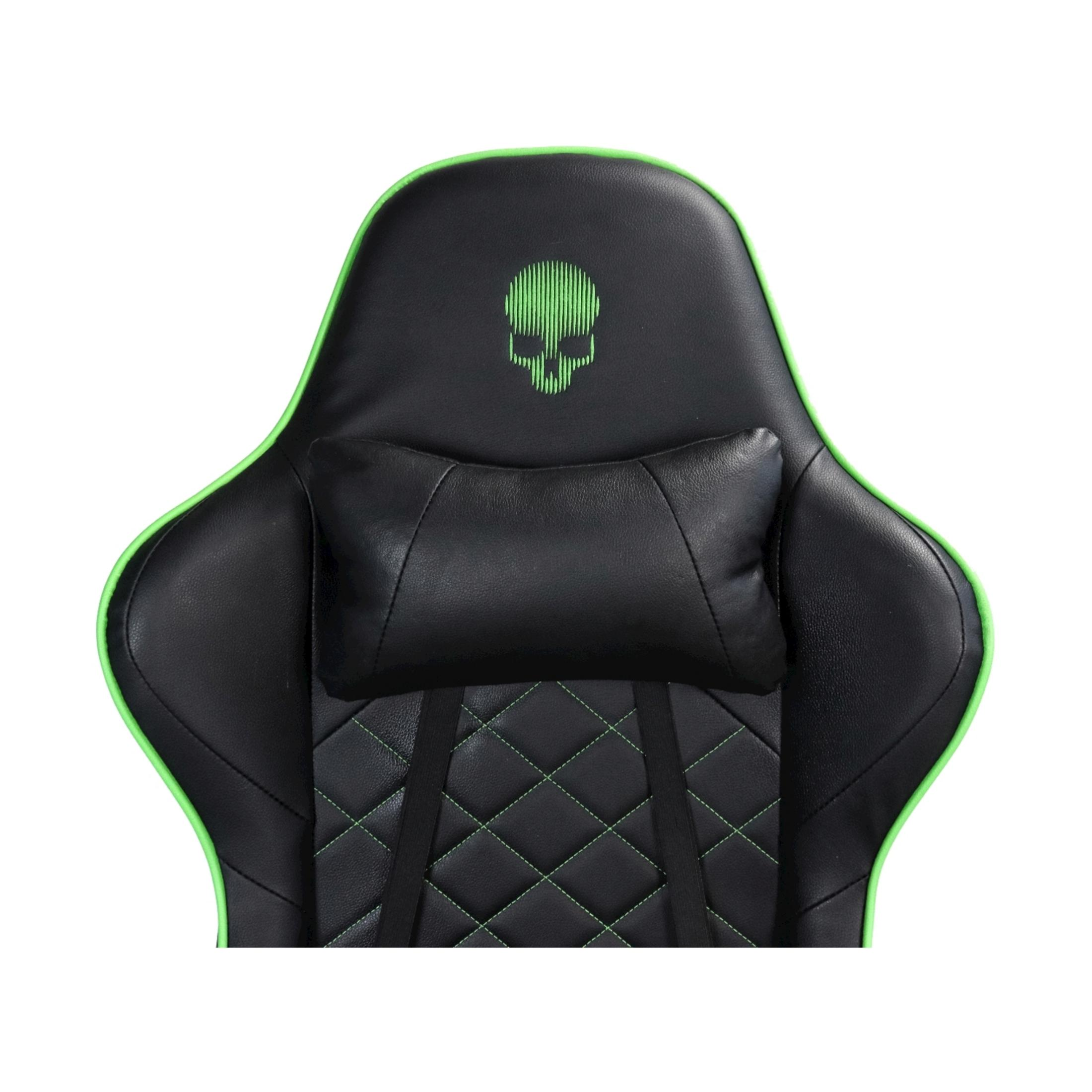 Schwarzer Gamingstuhl mit grünem Rand und Totenkopf-Logo.