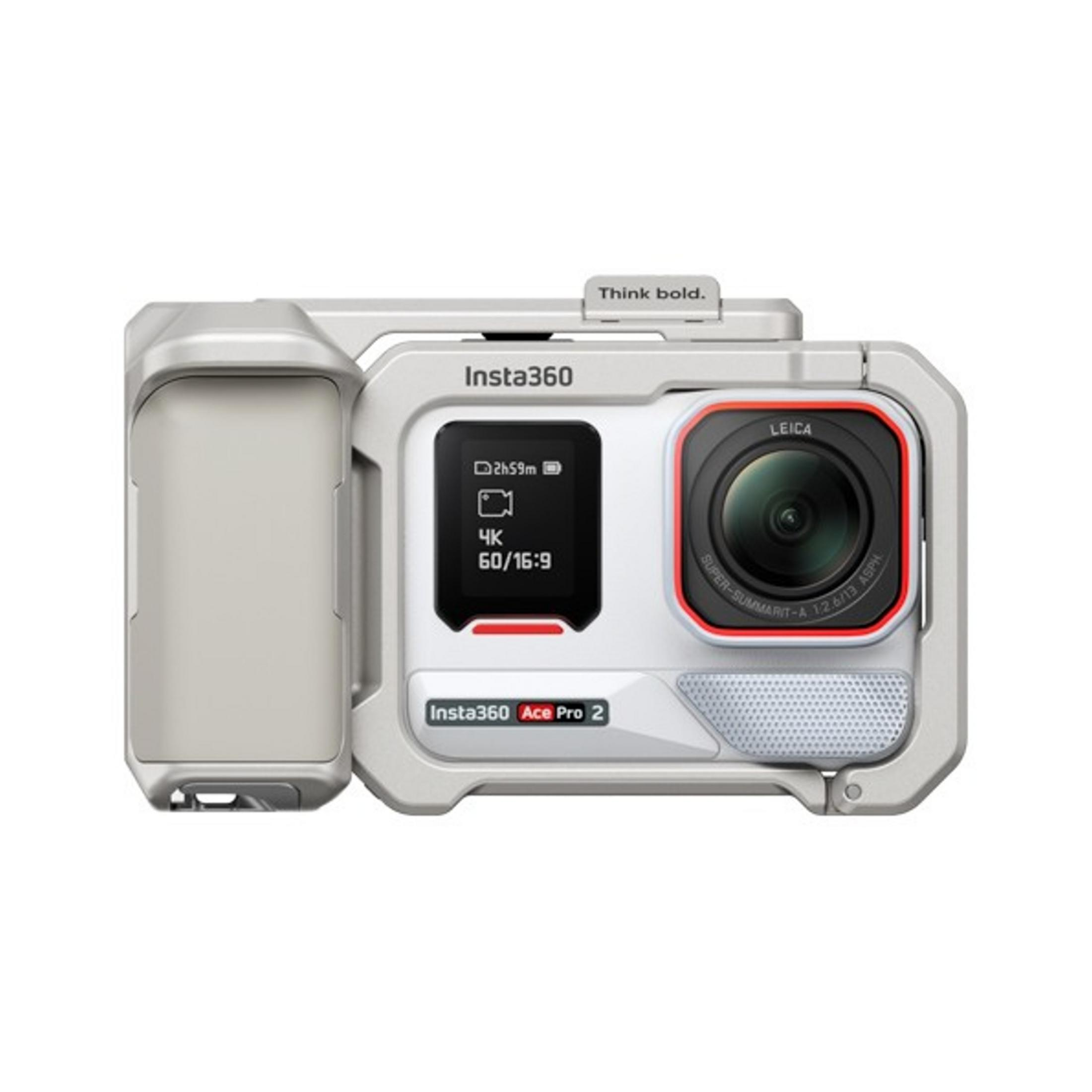 Eine weiße Insta360 Ace Pro 2 Action-Kamera mit Leica-Objektiv.