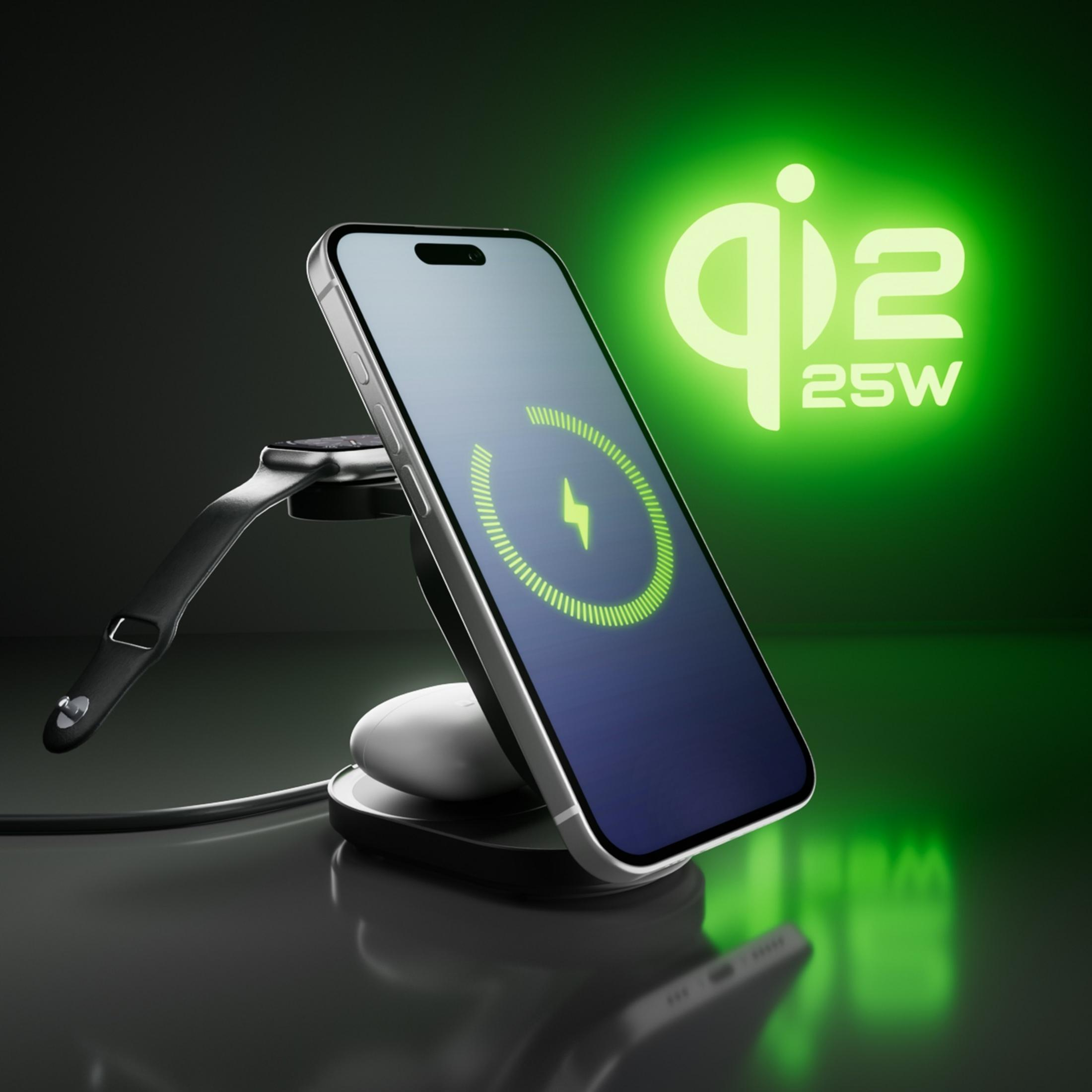 Smartphone y smartwatch en cargador, el logo Qi brilla en verde.