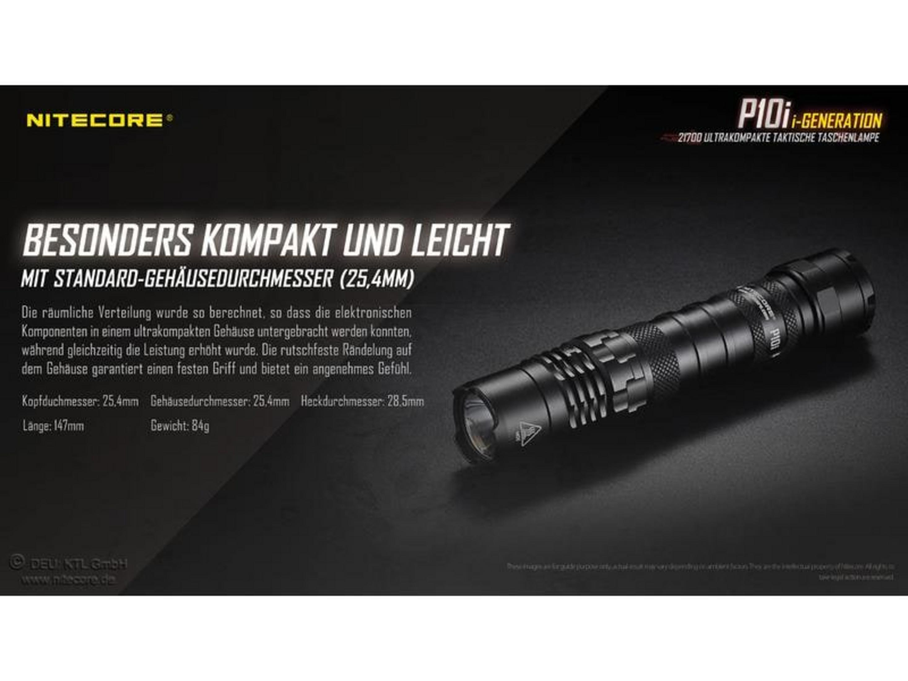 Schwarze Nitecore Taschenlampe mit texturiertem Griff und Logo. Kompakt und leicht.