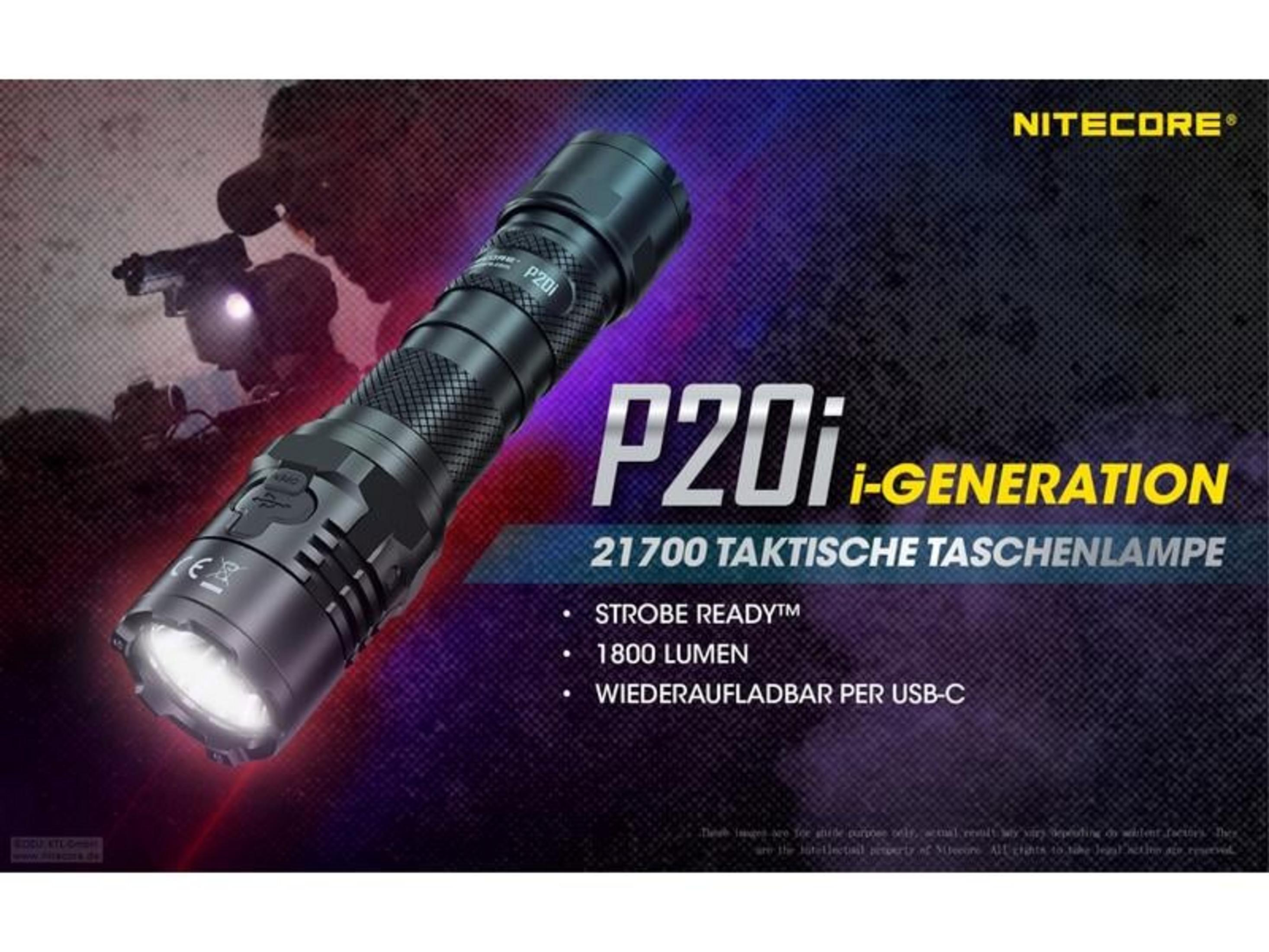 1800 lümenli taktiksel fener, USB-C şarjlı, karanlık arka planda.