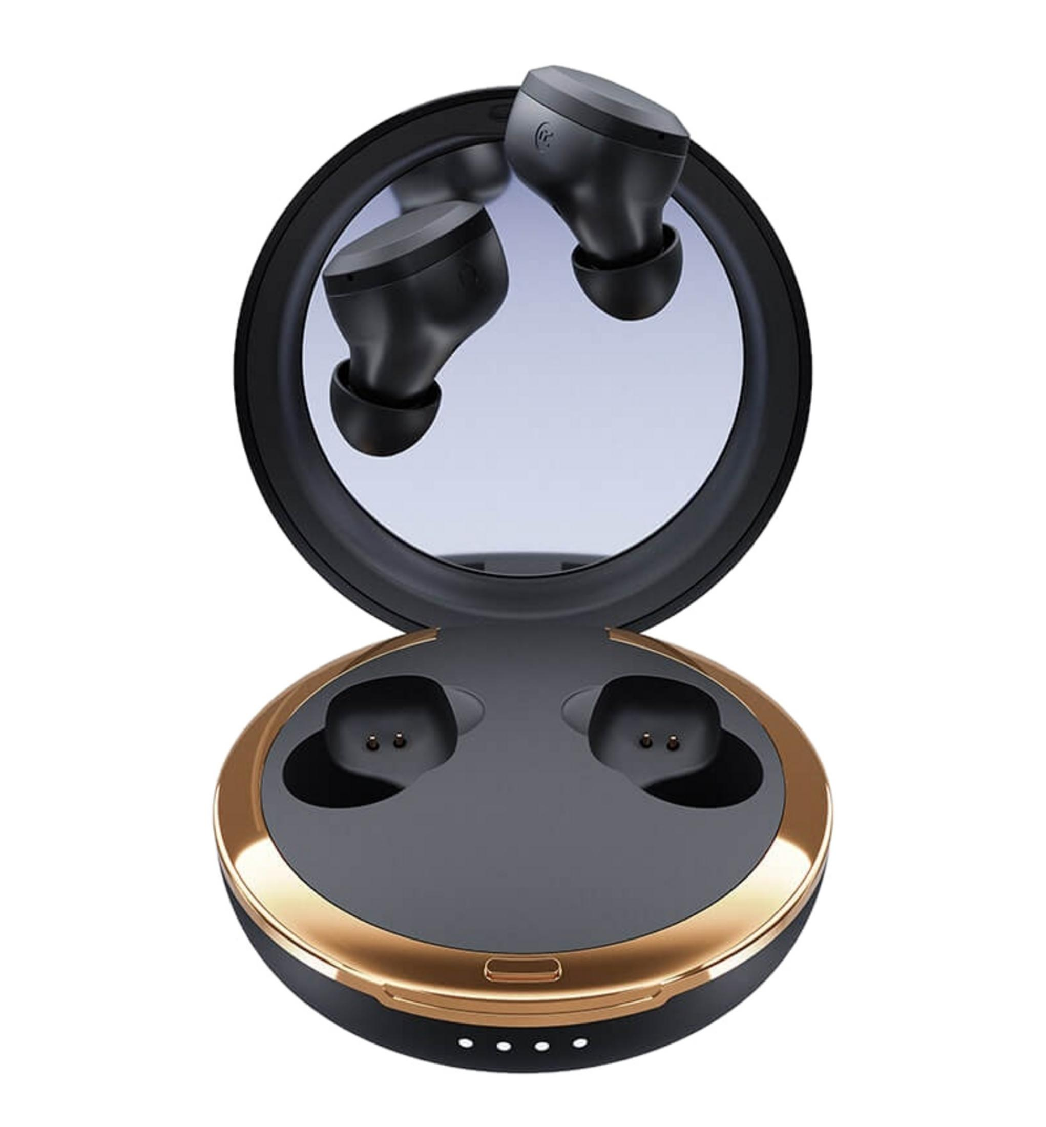 Auricolari wireless neri dentro un case di ricarica aperto con finitura oro.