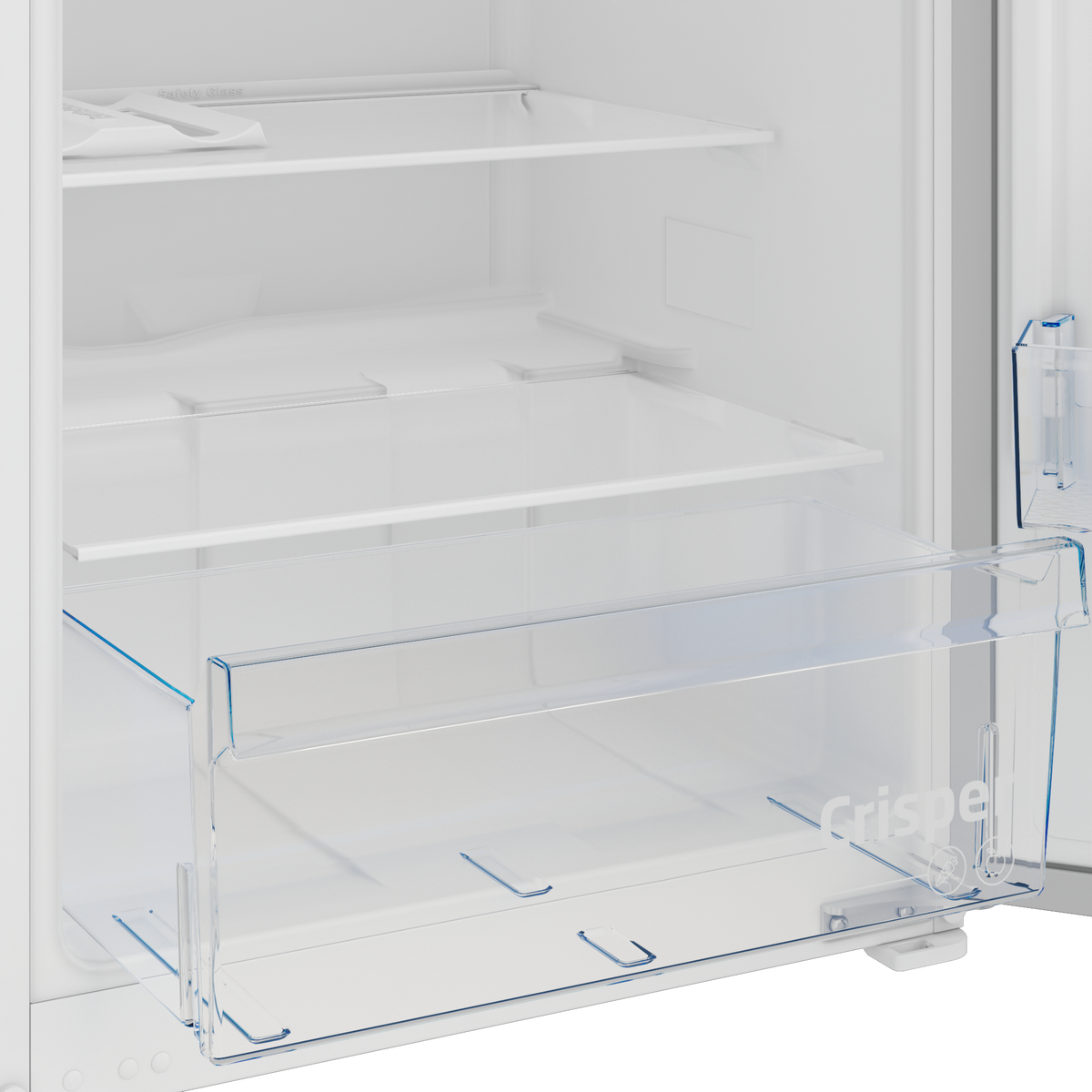 Leerer Kühlschrankinnenraum mit Glasböden und einer durchsichtigen Crisper-Schublade.