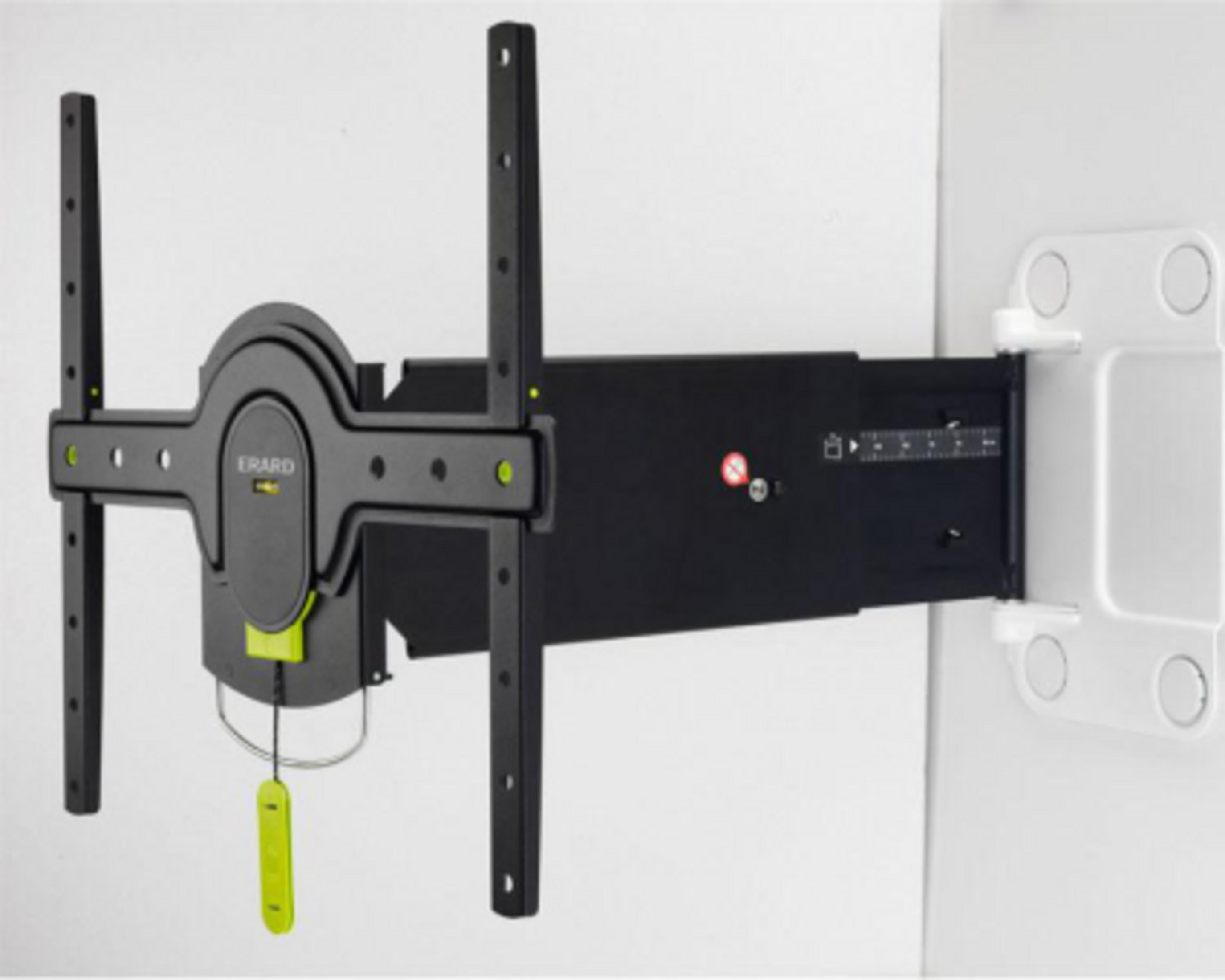 Un supporto da parete nero regolabile con accenti verdi su sfondo bianco.