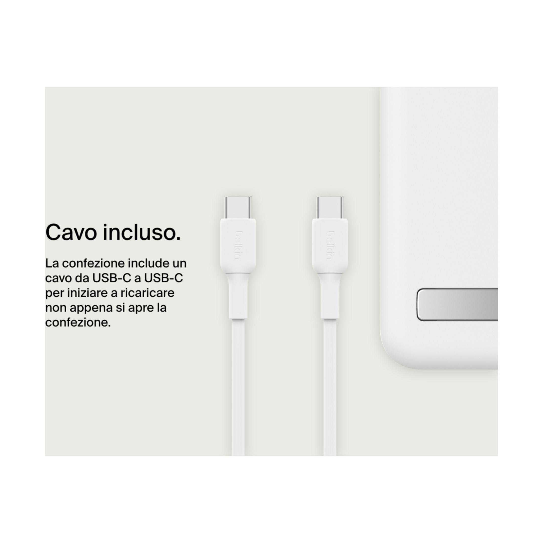Deux câbles USB-C blancs avec logo Belkin sont côte à côte.