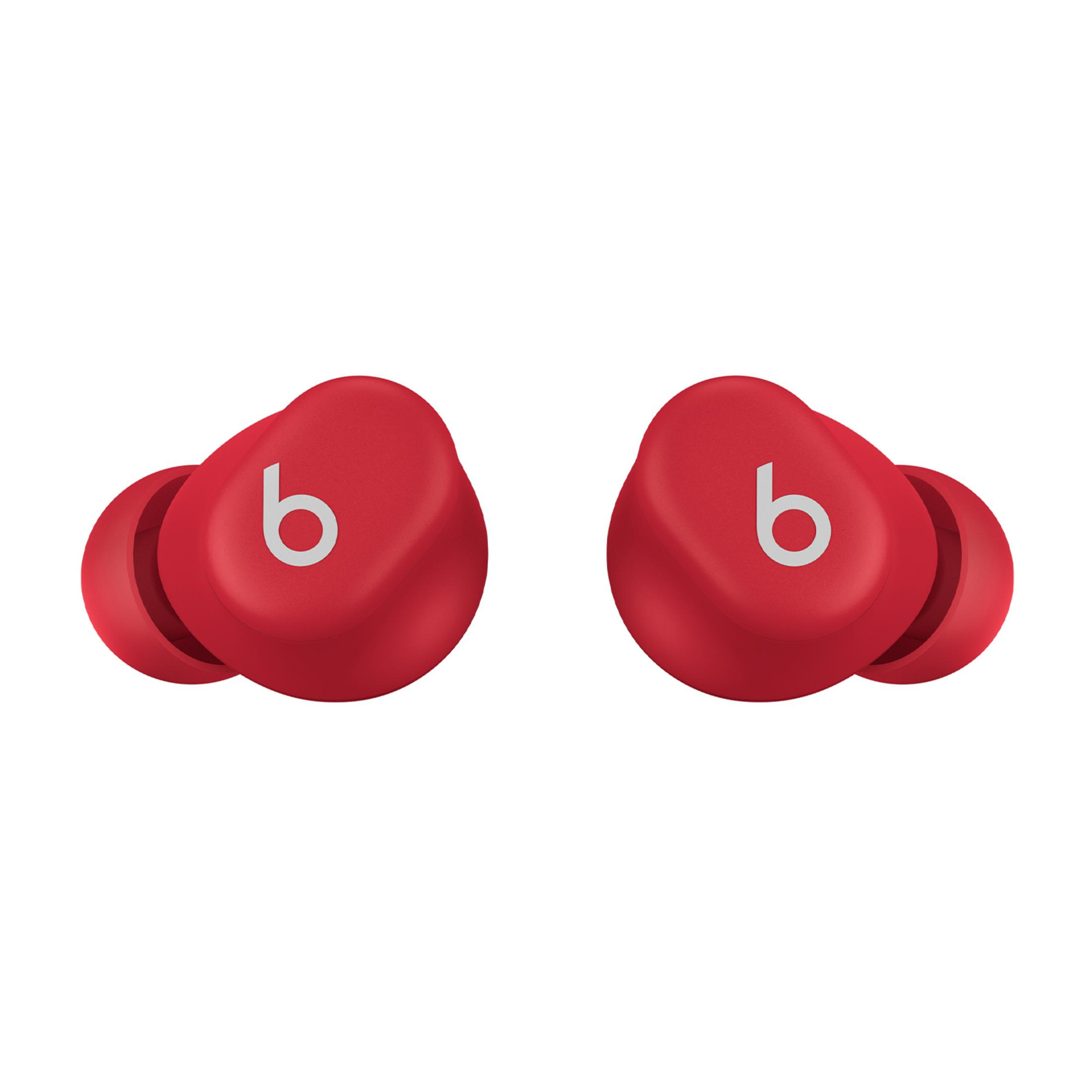Dwa czerwone słuchawki Beats z białym logo 'b' na białym tle.