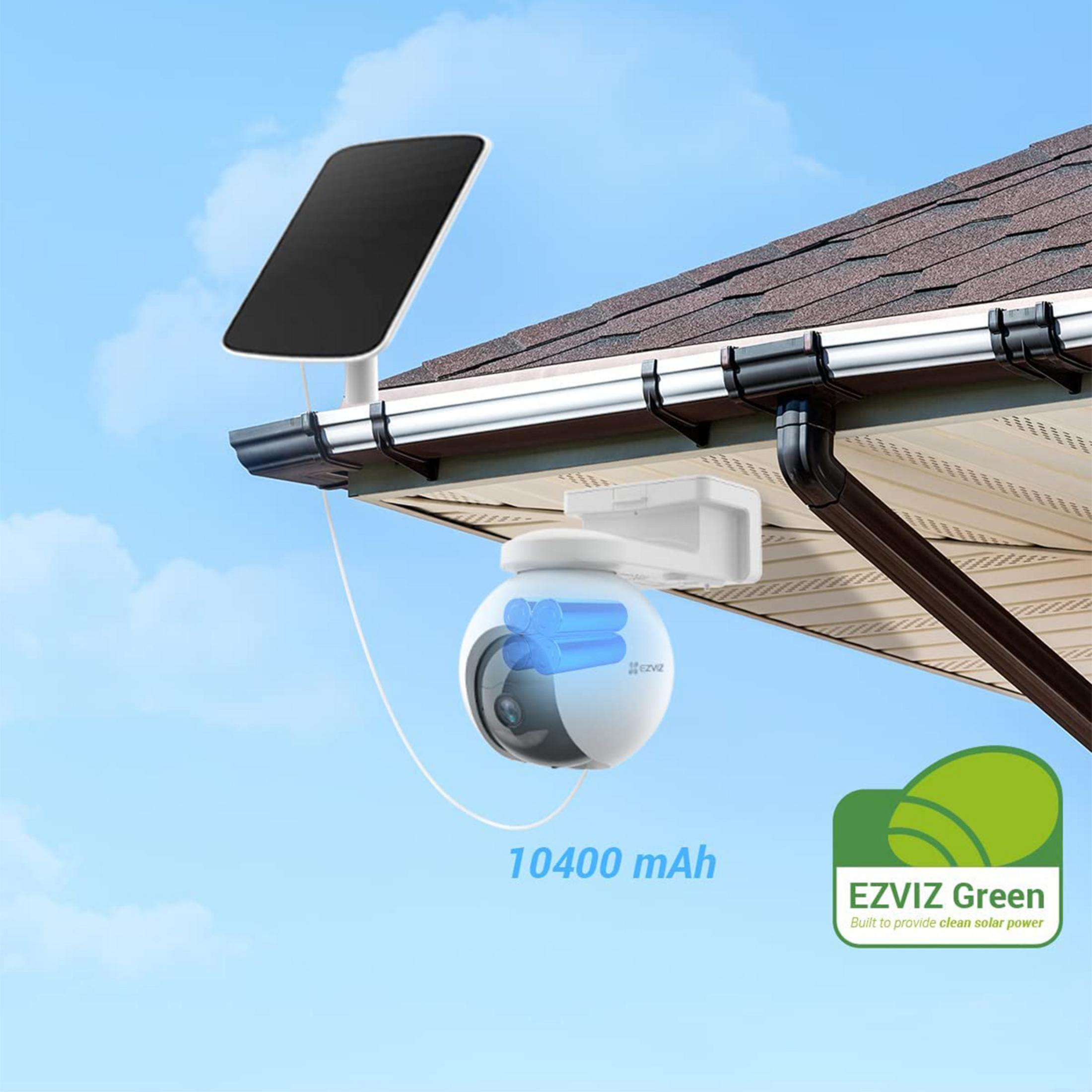 Kamera solarna EZVIZ z baterią 10400 mAh, zamontowana na rynnie.