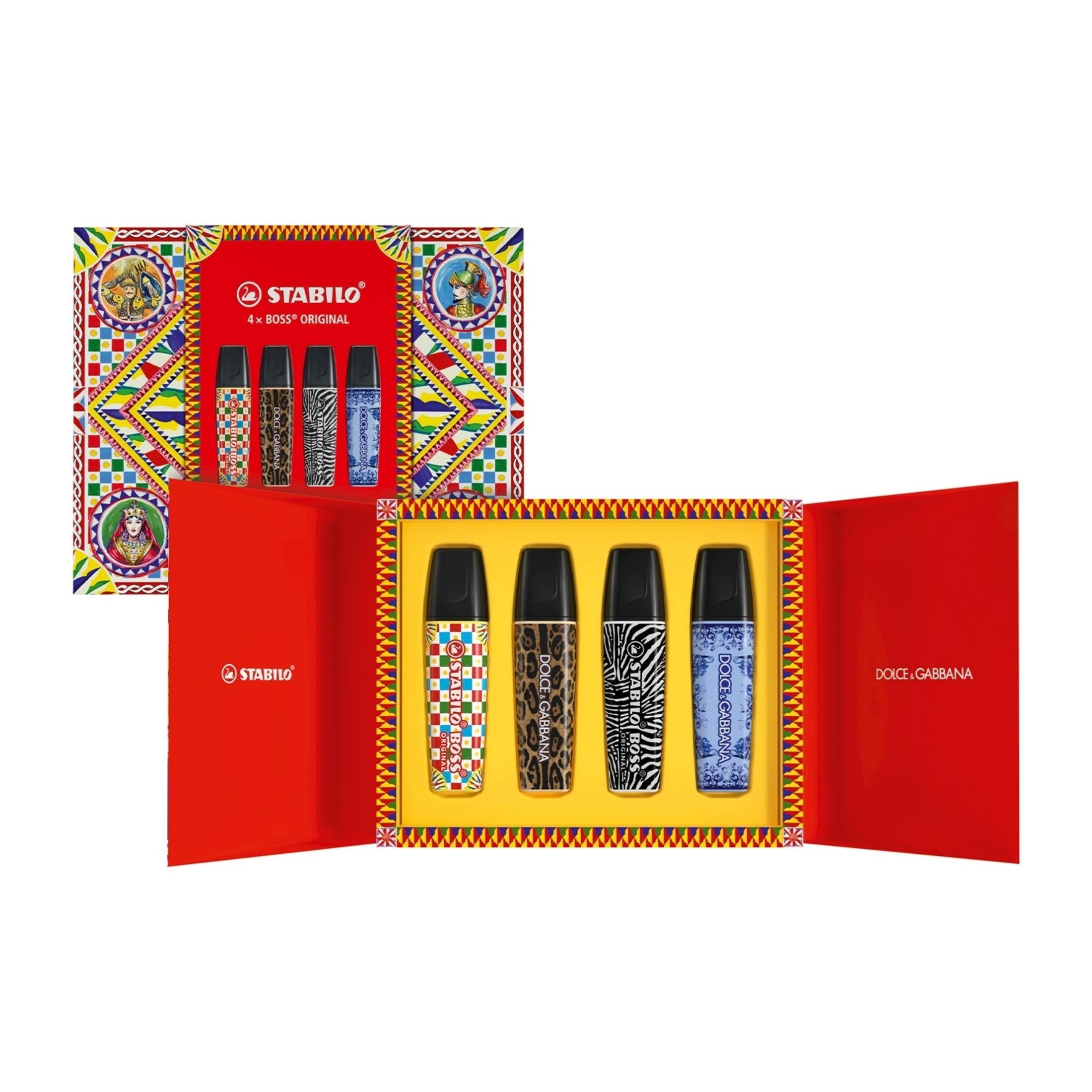 Un set di quattro evidenziatori Stabilo Boss in una scatola rossa con design Dolce & Gabbana.