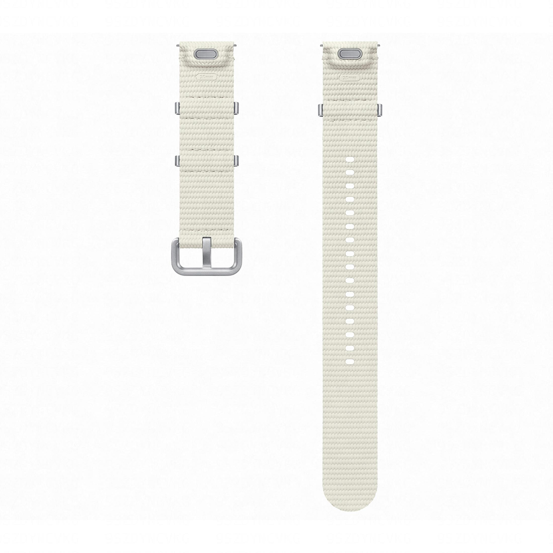 Dos correas de reloj blancas con hebilla plateada, una con
agujeros.