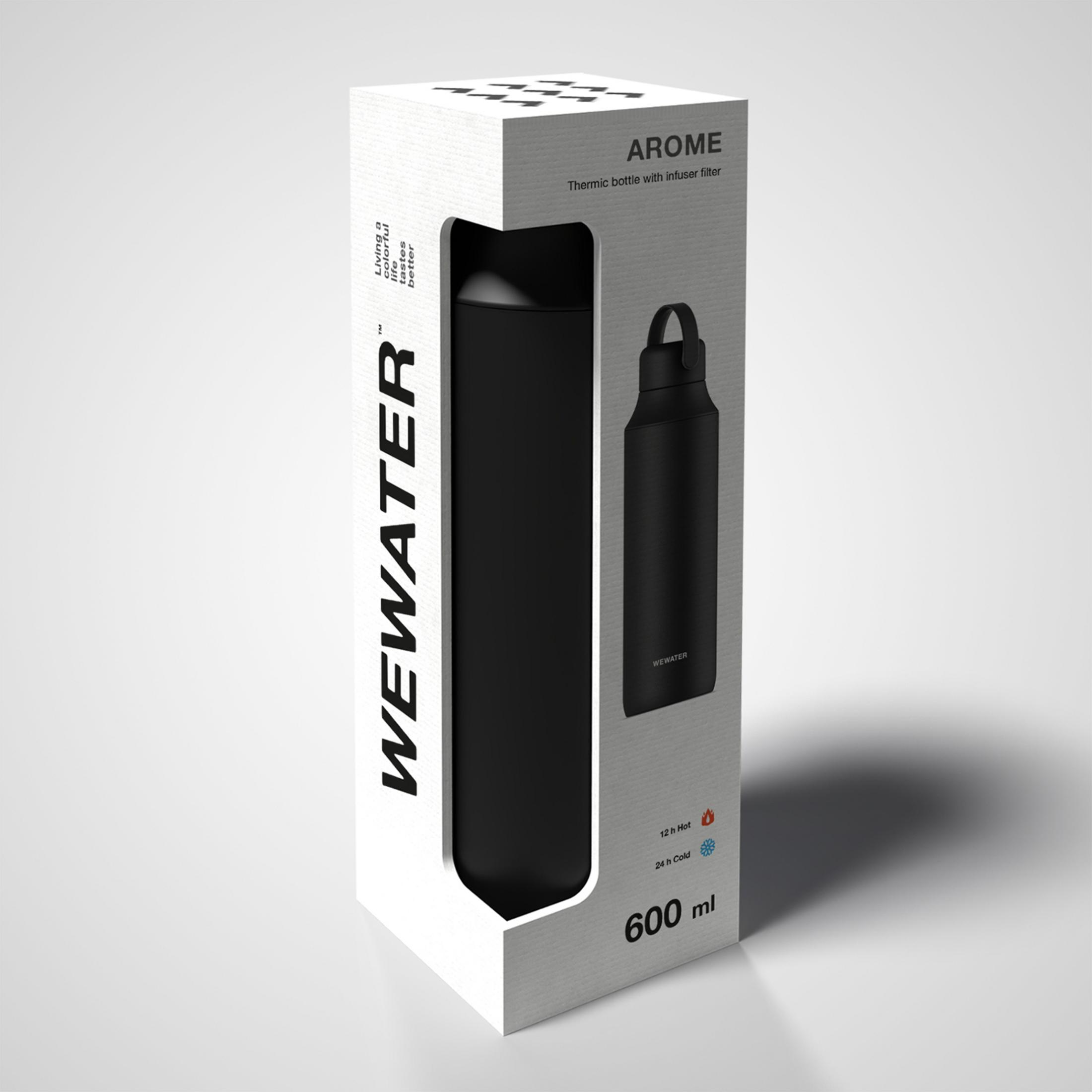 Embalaje de una botella térmica negra con la etiqueta WEWATER AROME.