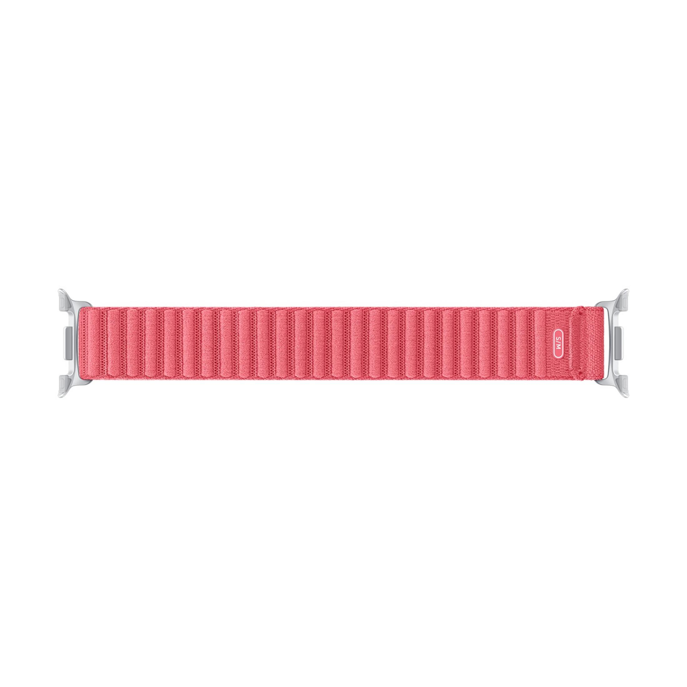 Cinturino Apple Watch rosso con pieghe verticali e connettori argentati.