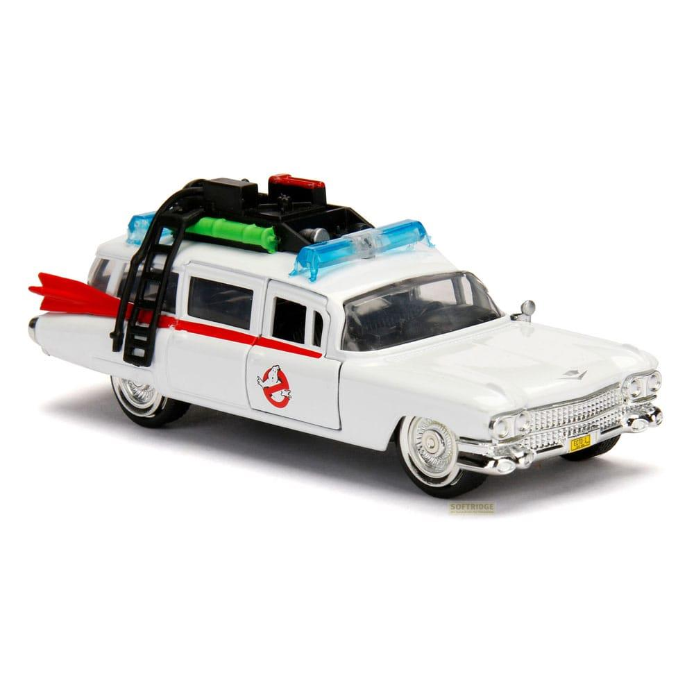 Auto giocattolo bianca con luci blu e logo Ghostbusters sul lato.