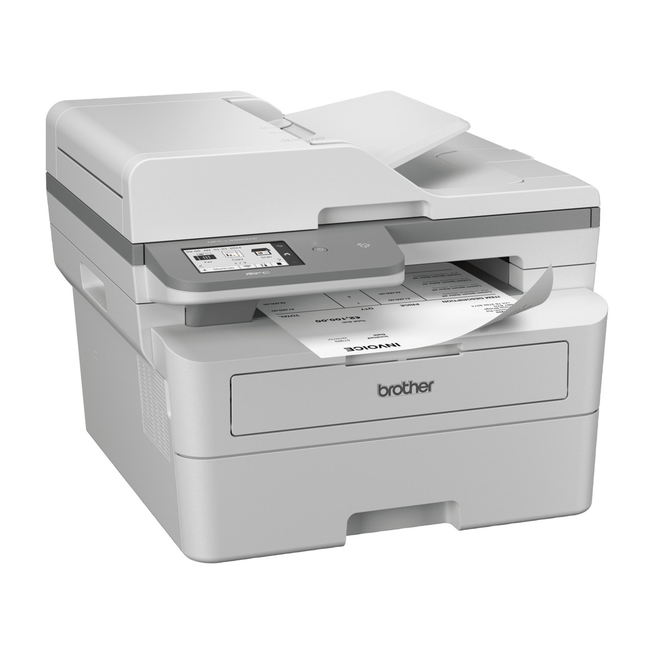 Biała drukarka wielofunkcyjna Brother z kartką papieru wystającą z podajnika wyjściowego.