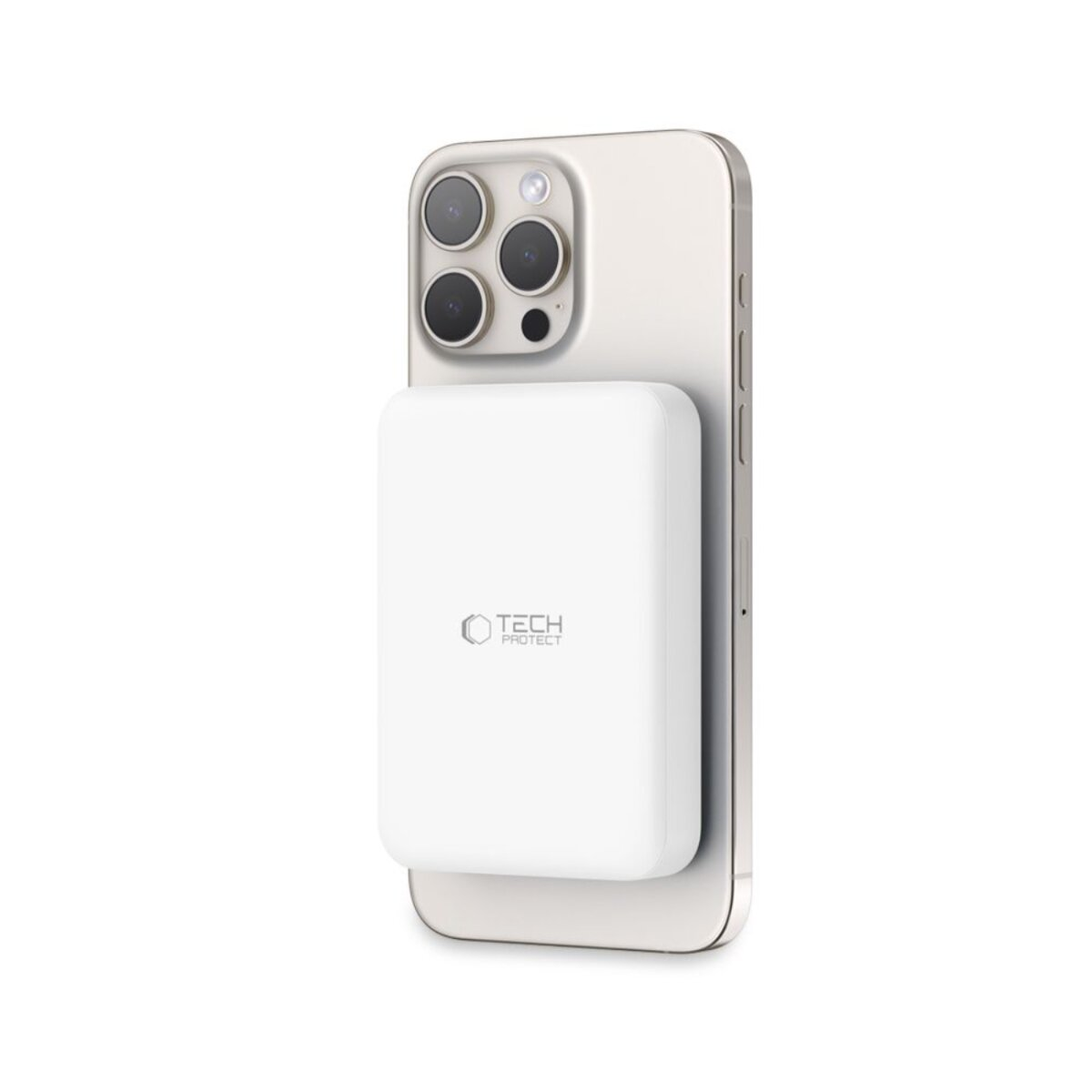 Ein weißer Akku ist an der Rückseite eines silbernen iPhones befestigt.