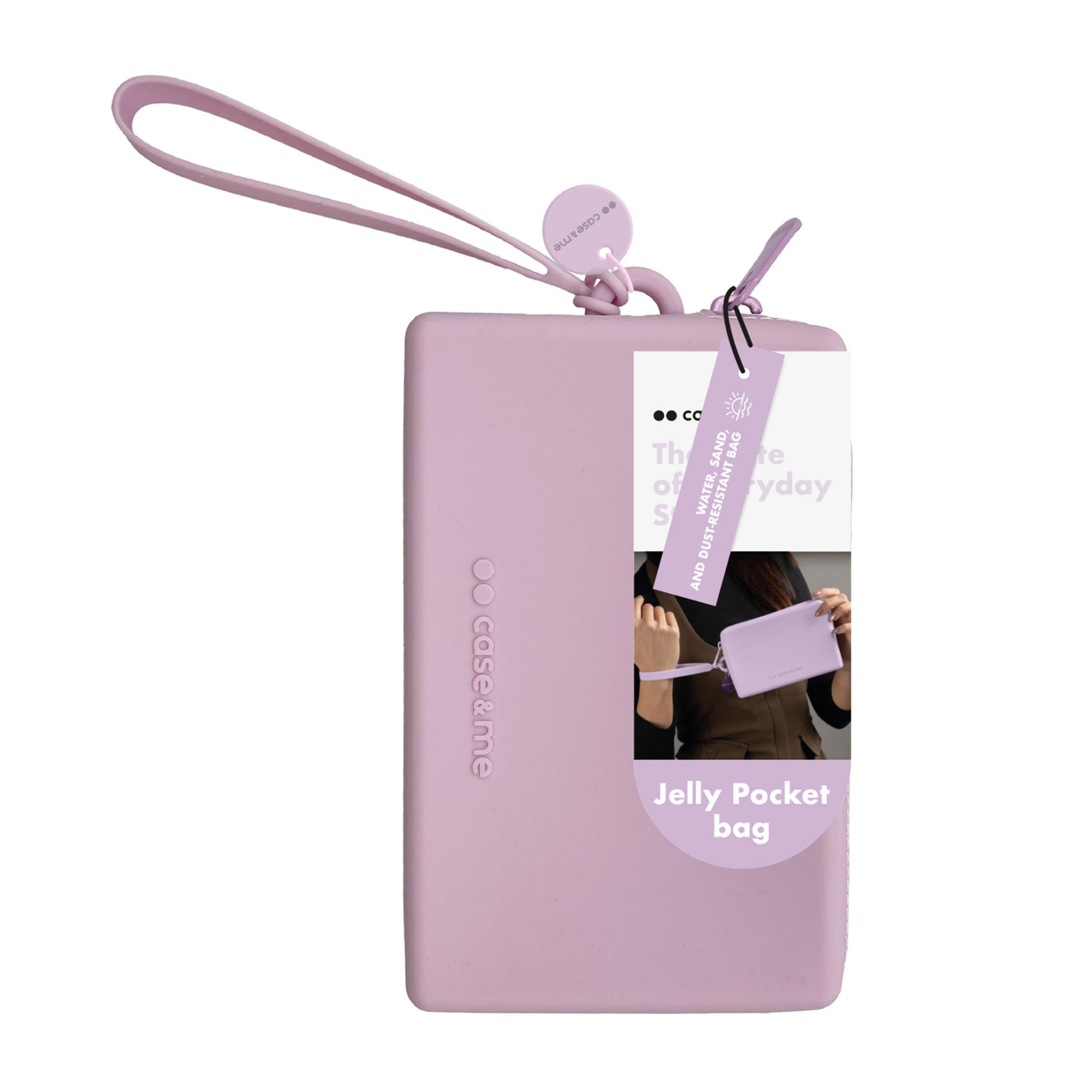 Una bolsa lavanda con correa y etiqueta. Texto: Jelly Pocket Bag.