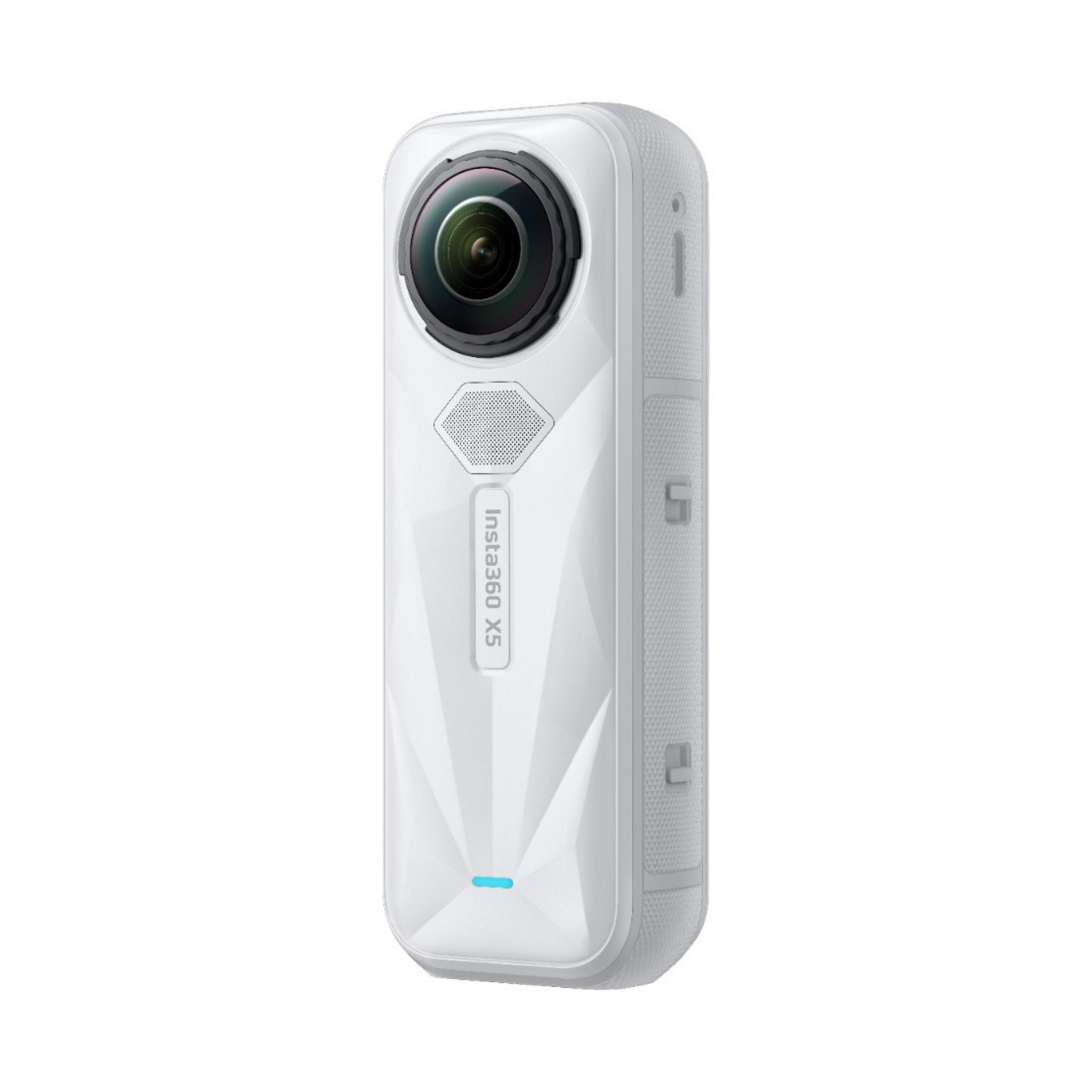 Weiße Insta360 X5 360-Kamera mit Objektiv und Lautsprechergitter.