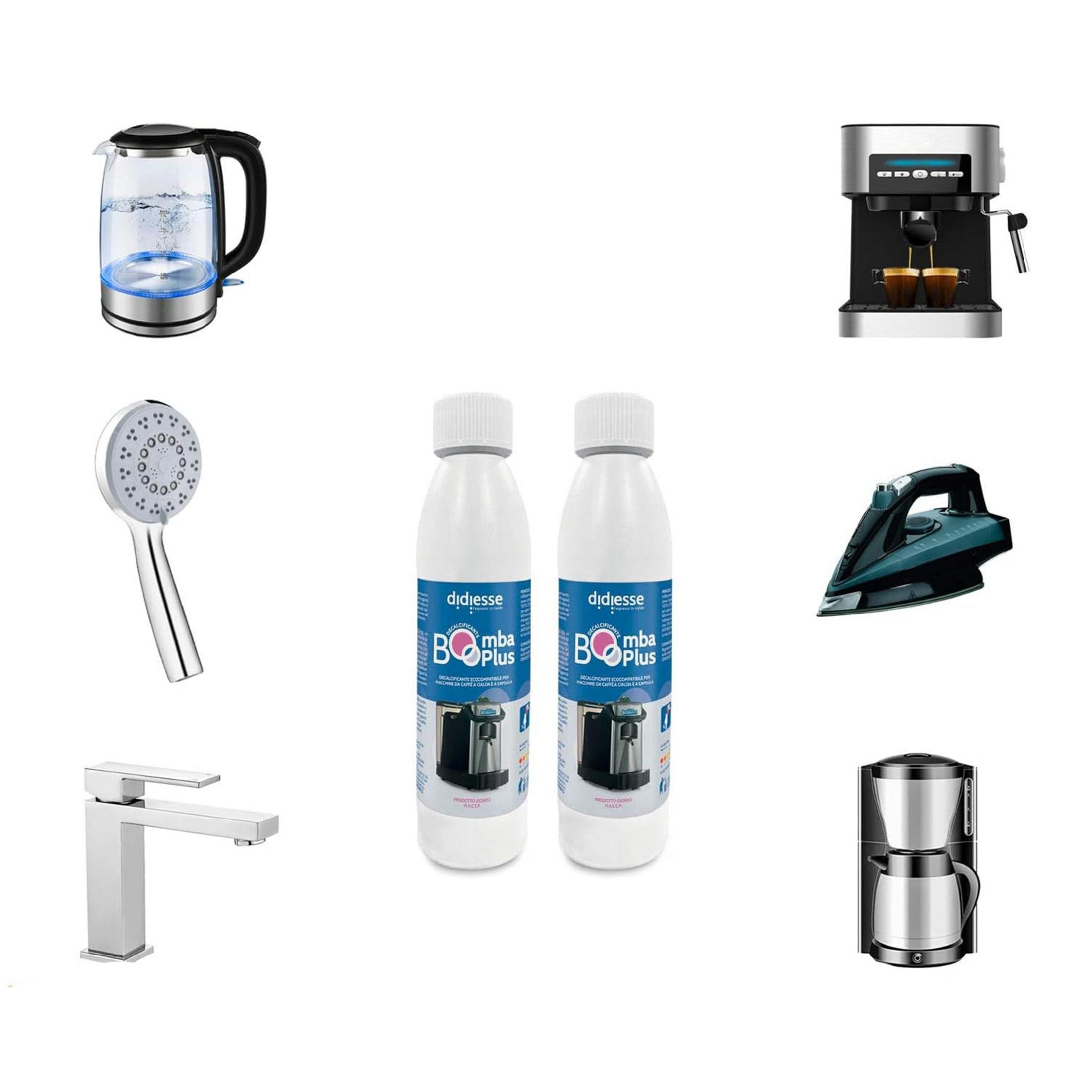 Ein Glaswasserkocher mit blauem Licht, eine Kaffeemaschine, eine Duschkopf, zwei Entkalkerflaschen, ein Bügeleisen, ein Wasserhahn und eine Kaffeemaschine.