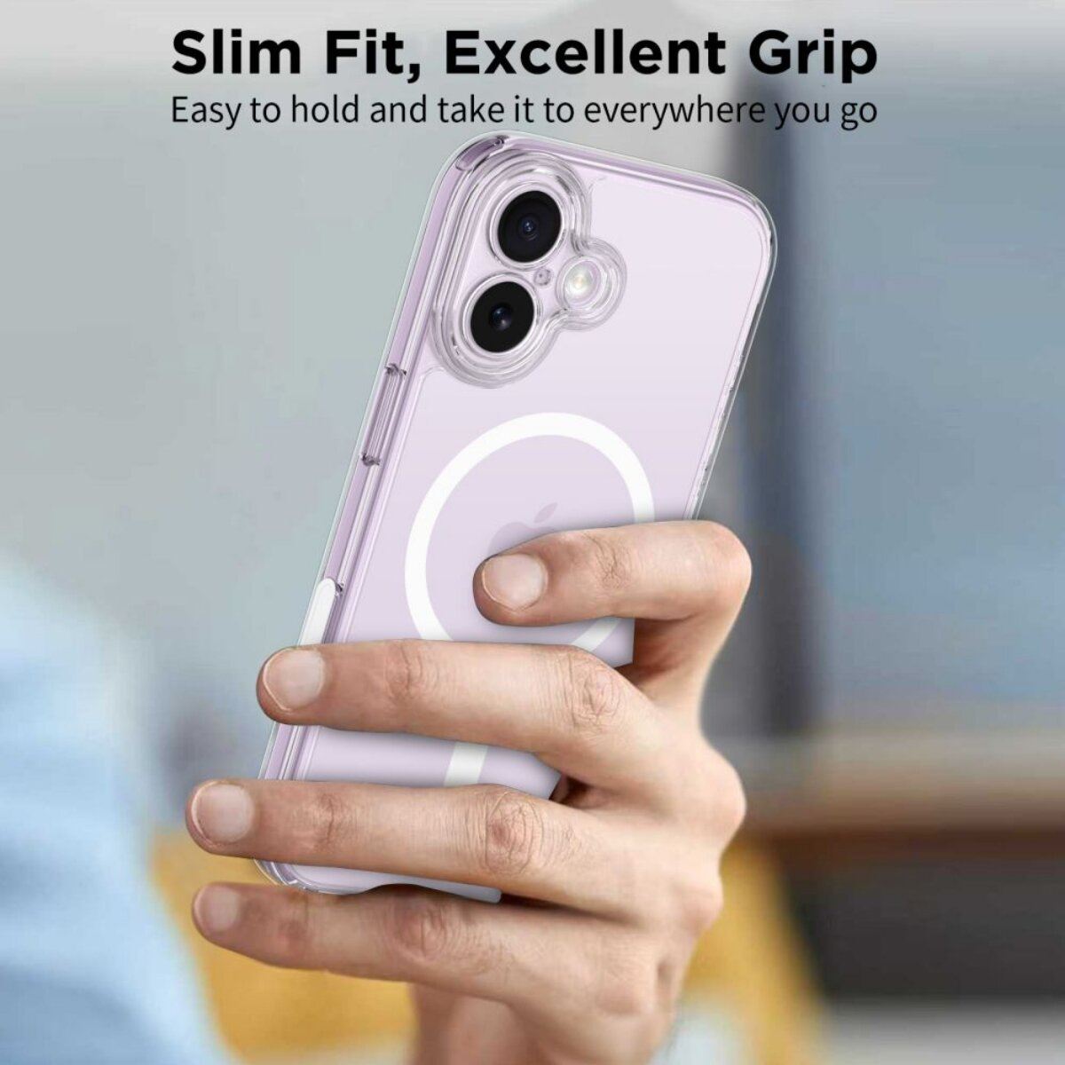 Eine Hand hält ein transparentes Handyhülle mit einem Handy darin.