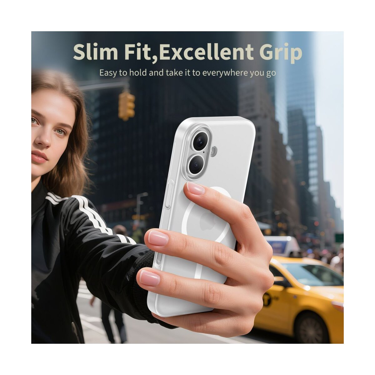 Eine Frau hält ein transparentes Handyhülle mit einem iPhone.