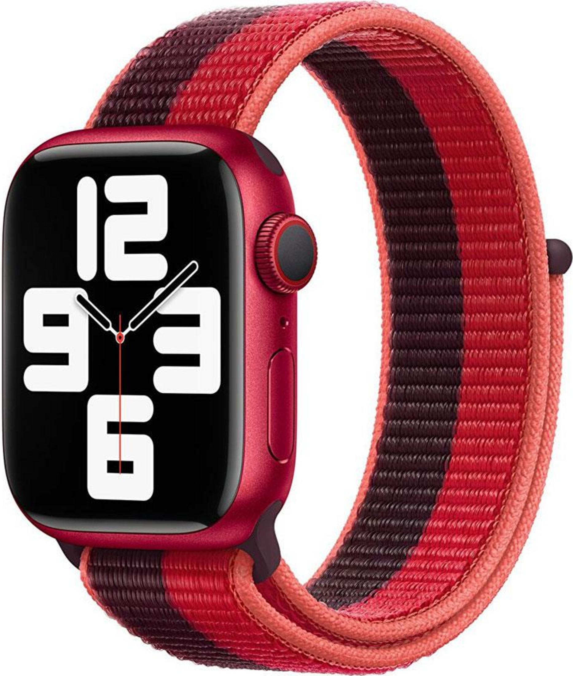 Montre connectée rouge avec bracelet tissé multicolore.