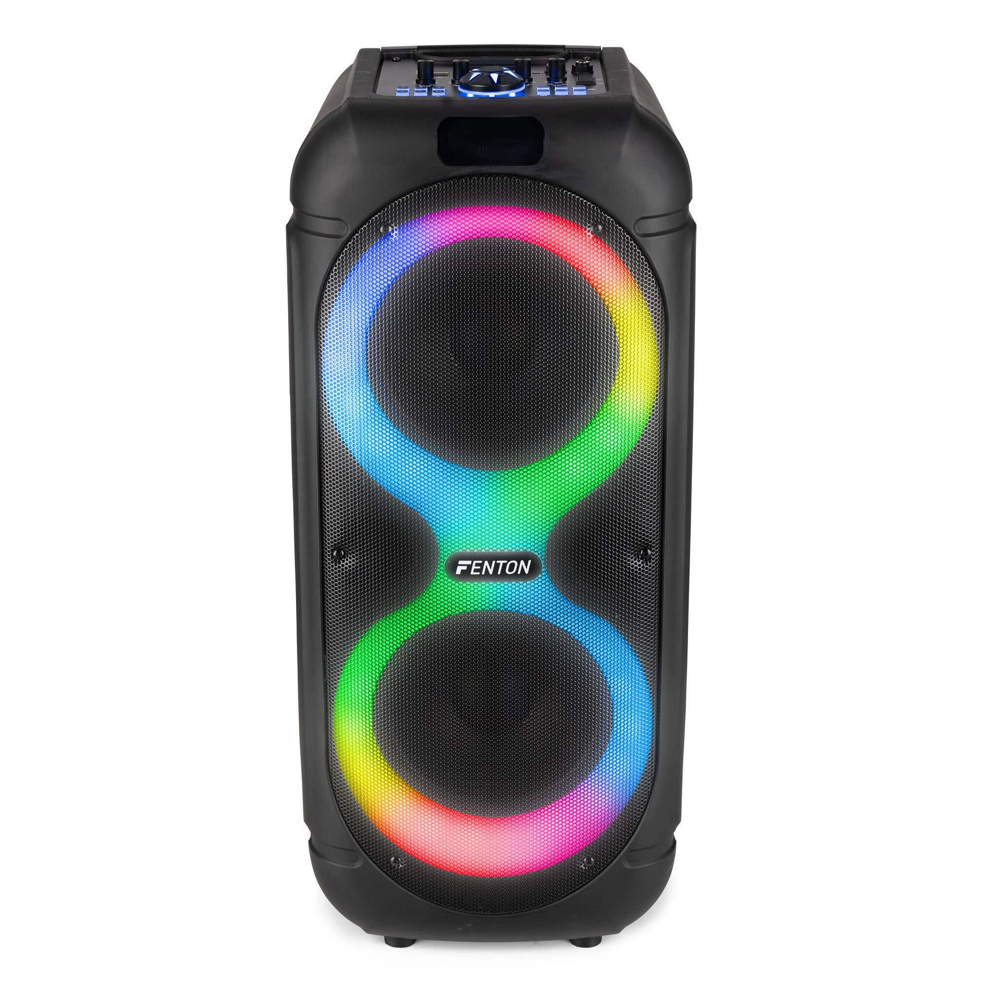 Altavoz negro con anillos LED coloridos, sobre fondo blanco.