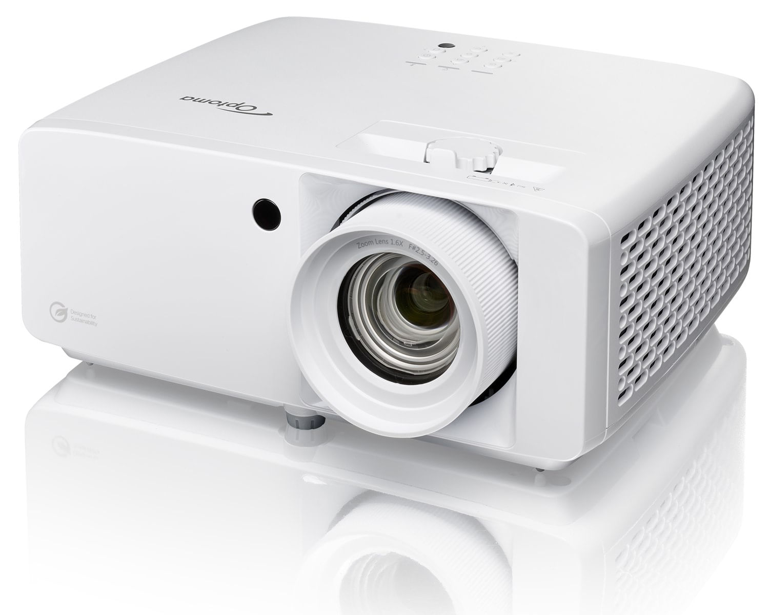 Ein weißer Optoma-Projektor mit Zoomobjektiv und Lüftungsgitter.