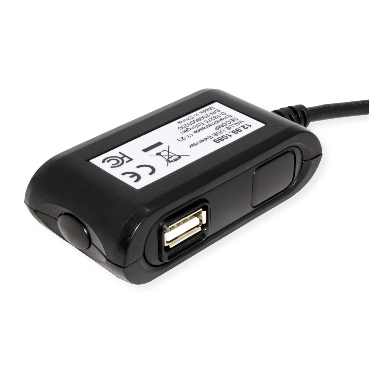 Un prolongateur USB noir avec un port USB et deux boutons.