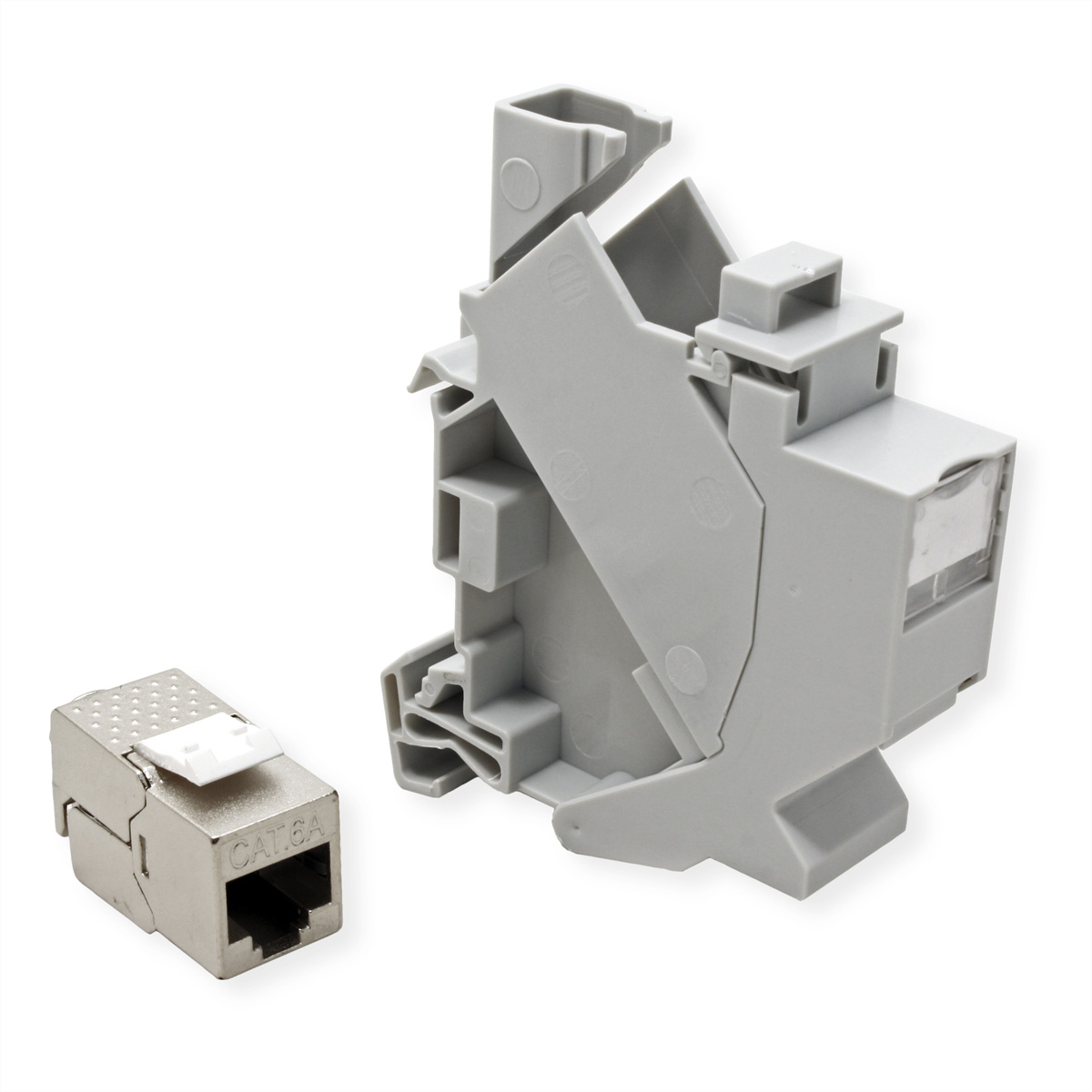 Un jack keystone di rete grigio e un adattatore CAT.6A argentato su sfondo bianco.