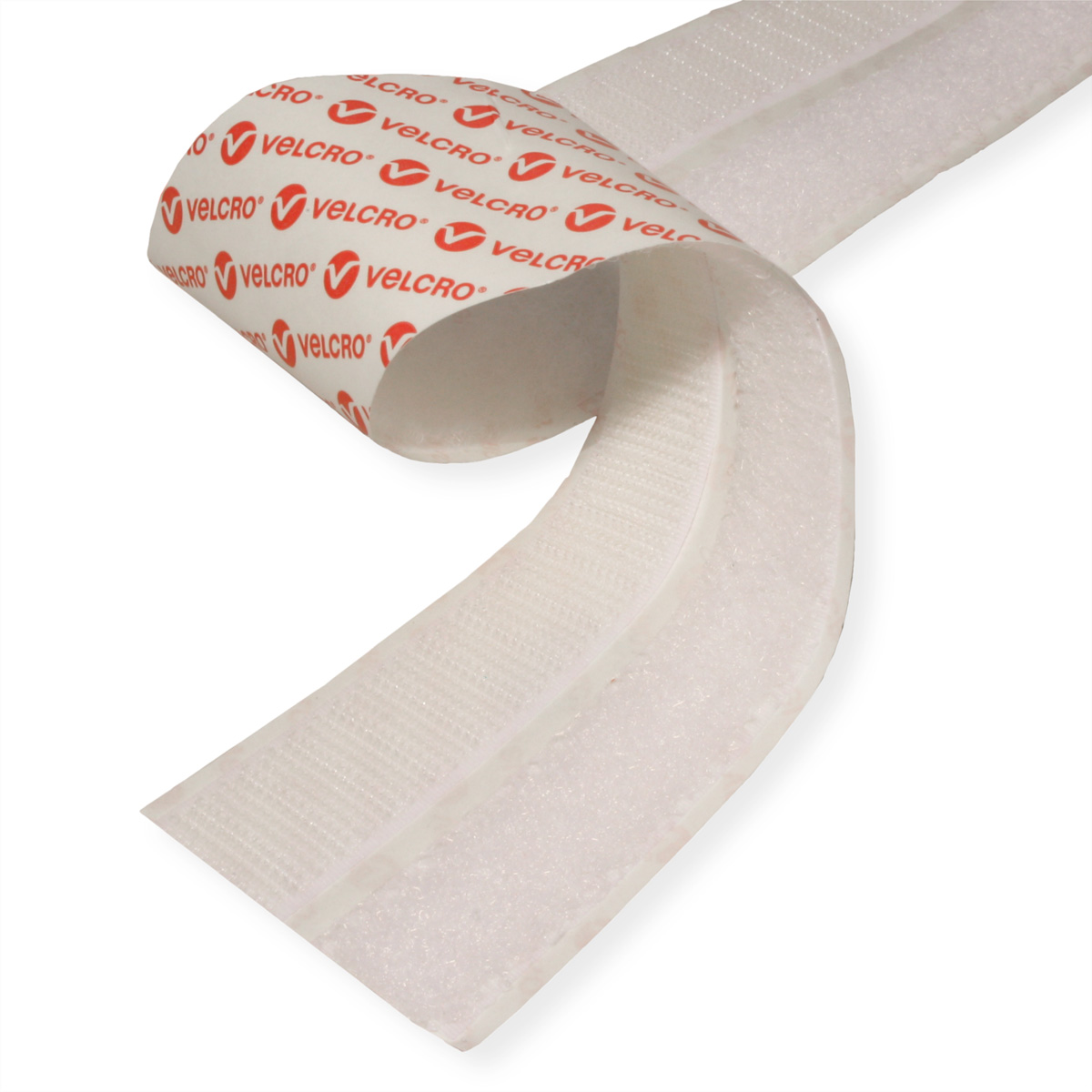 Un nastro in velcro bianco con logo rosso è mostrato arrotolato.