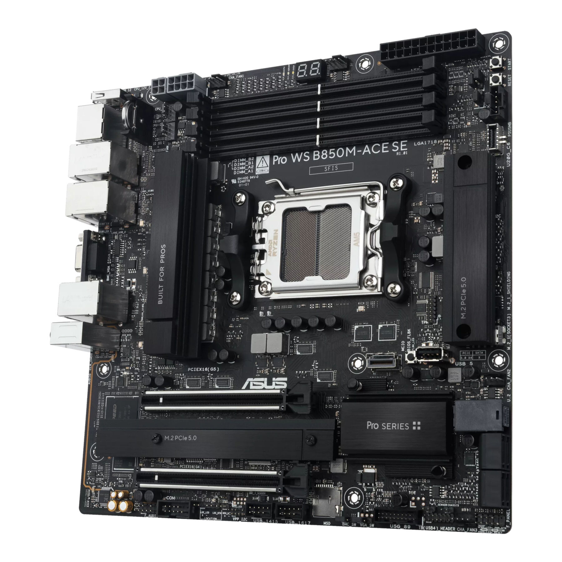 Carte mère noire avec socket CPU, slots RAM, ports et dissipateurs.